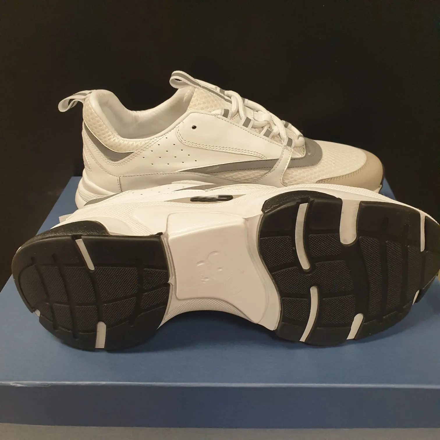 

2021 New season fashion men sneakers , high quality , fast and free shippping, B22