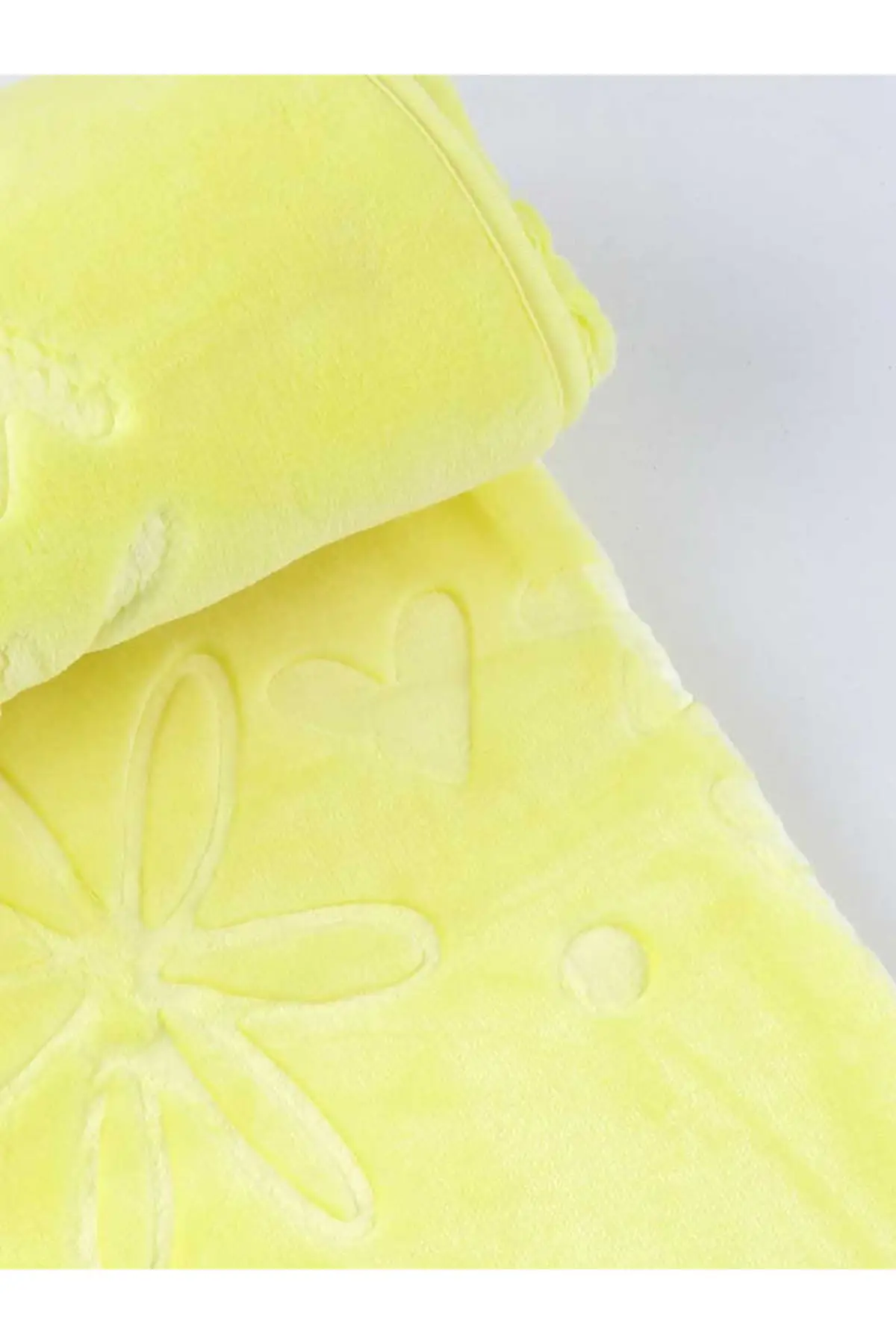 

Yellow Unisex Baby Teenage Blanket 120*100 Cm Size Plush Warm Winter Seasonal Cotton Daily Babies Blanket Baby Car use Models