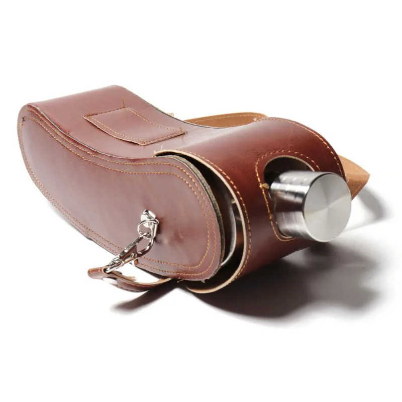 Фляга Банан 800 мл. металлическая в кожаном чехле с наплечным ремнем для переноски