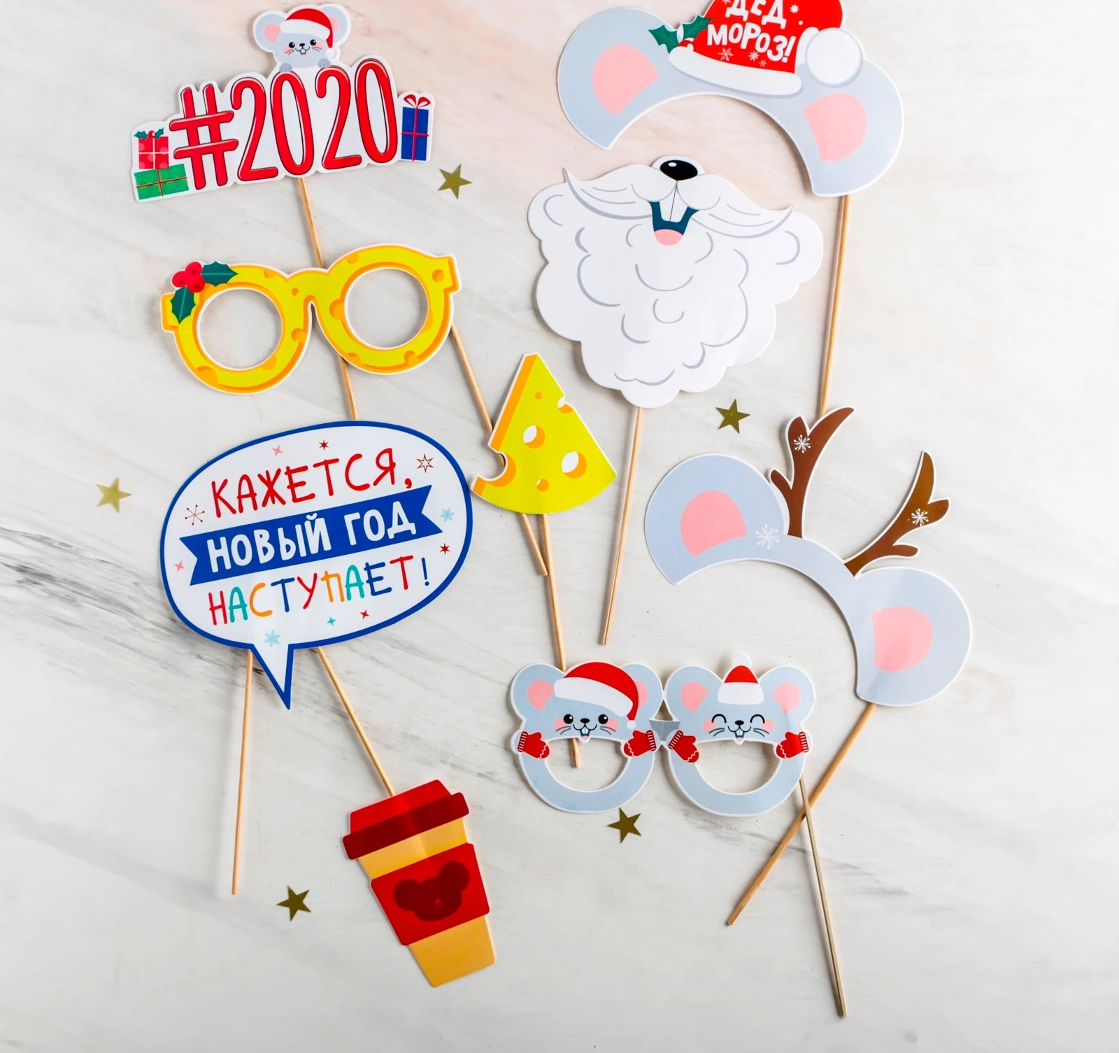 Речевые облачка на новый год. Речевые облачка на новый год. Таблички для фотосессии на корпоратив. Речевые облака на новый год. Фотобутафория новогодняя речевые облака.