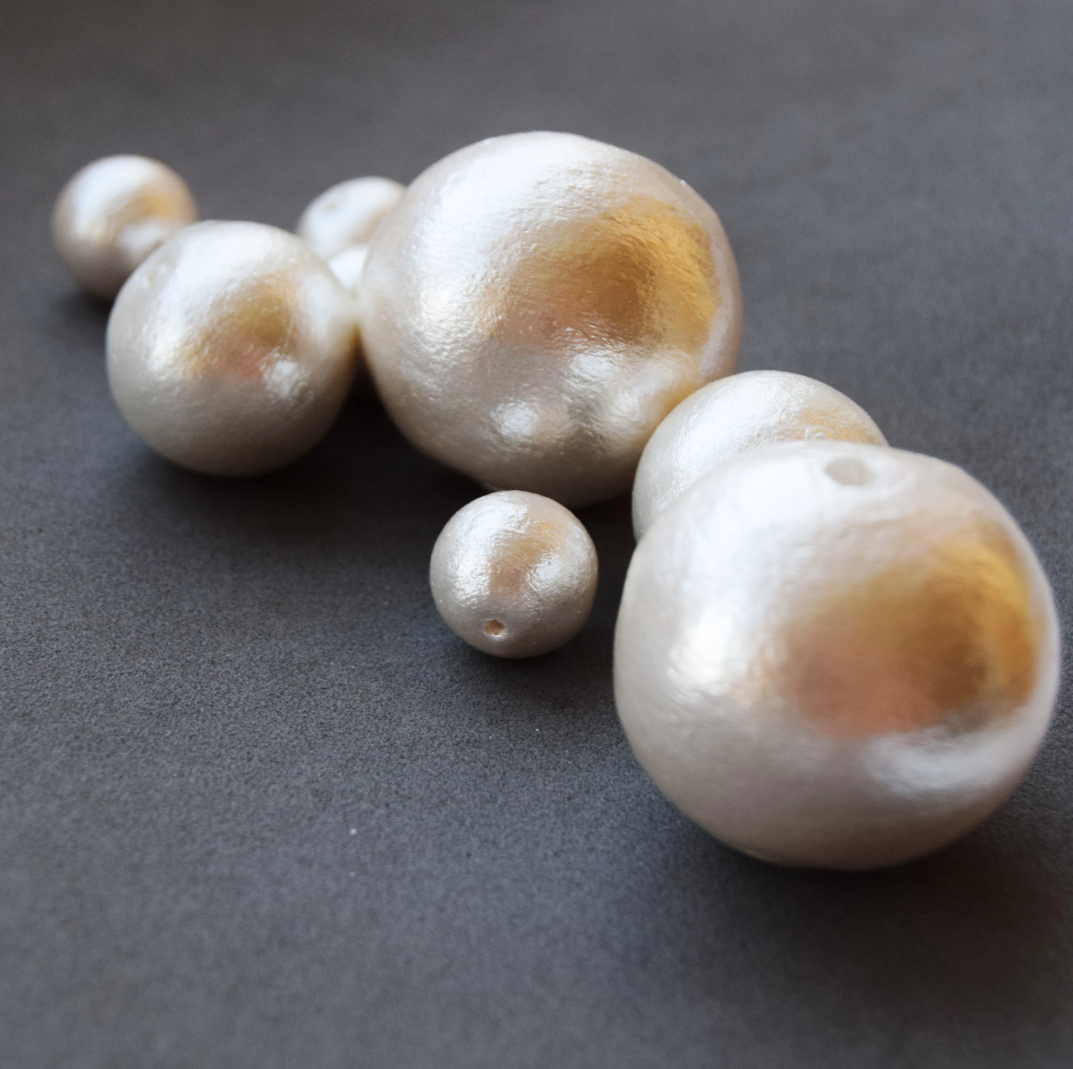 Японский хлопковый жемчуг. Бусины жемчуг. Украшения с хлопковым жемчугом. Украшения из хлопкового жемчуга. Хлопковый жемчуг украшения.