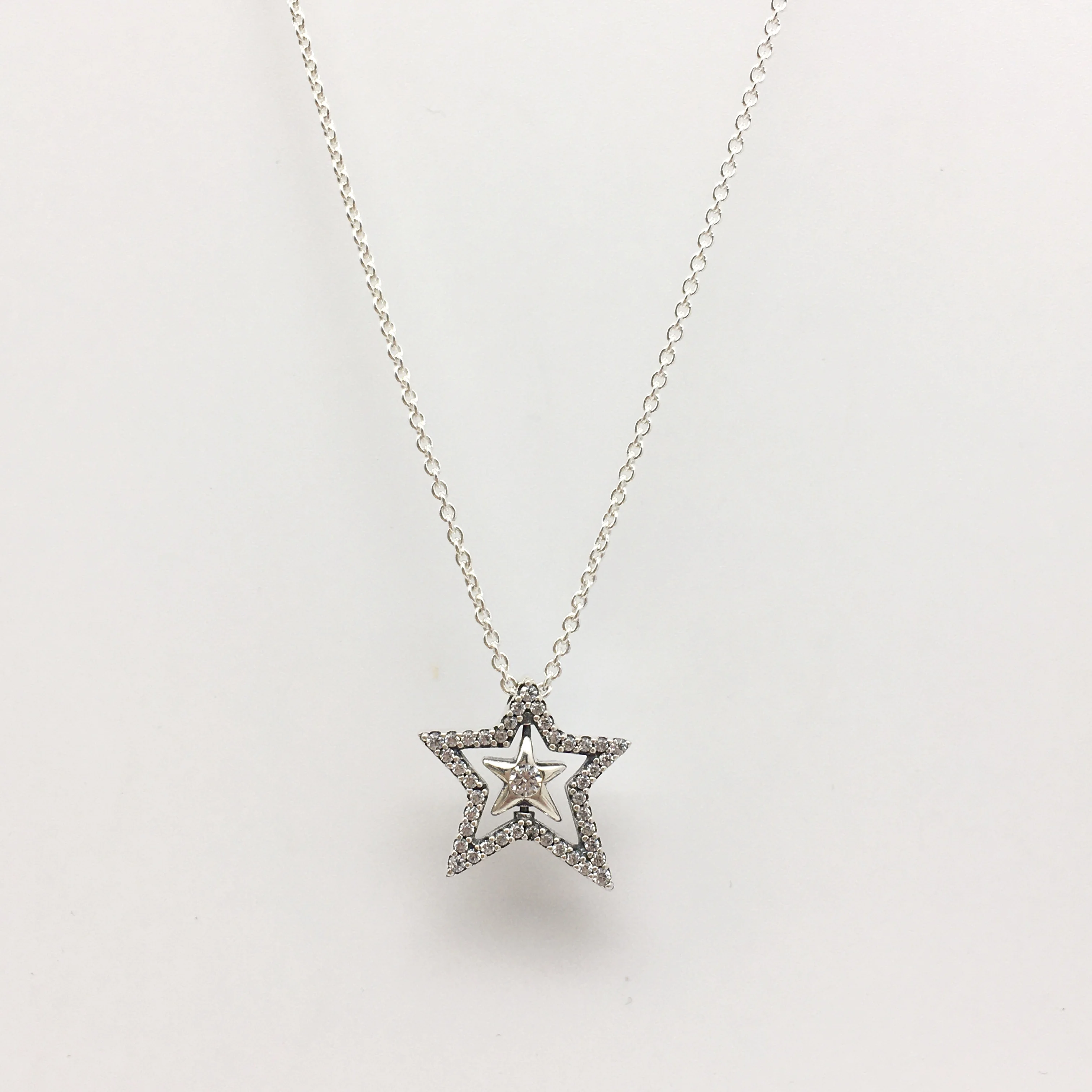 

2021 New Style 925 Sterling Silver Pavé Asymmetric Star Necklace Ladies Fashion Clavicle Chain Luxury Brand Jewelry