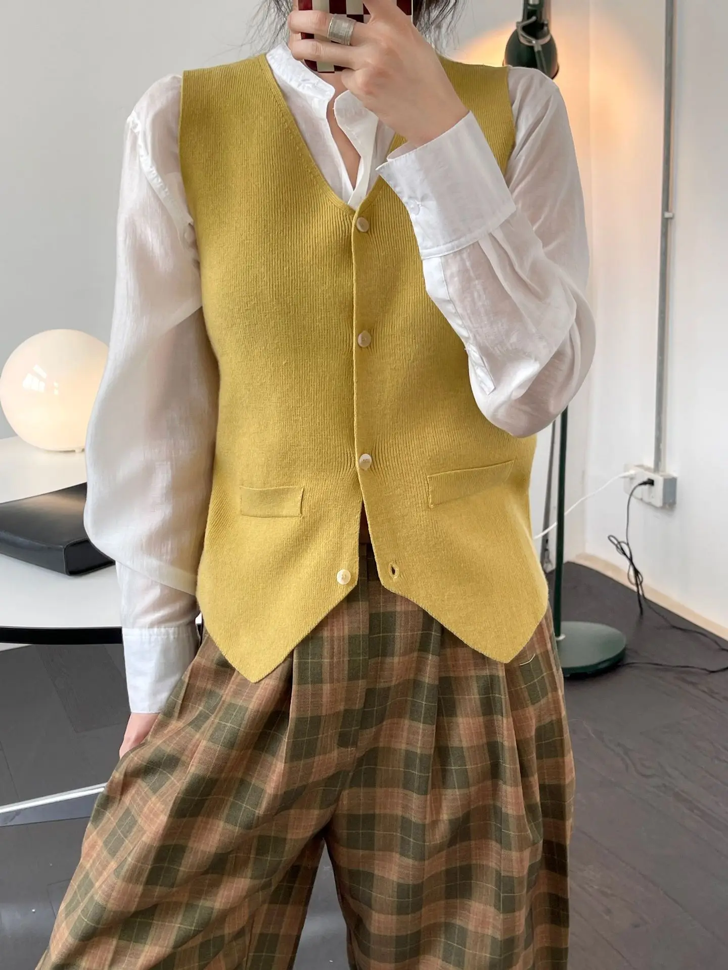 

soft wool woman 3 colors vest