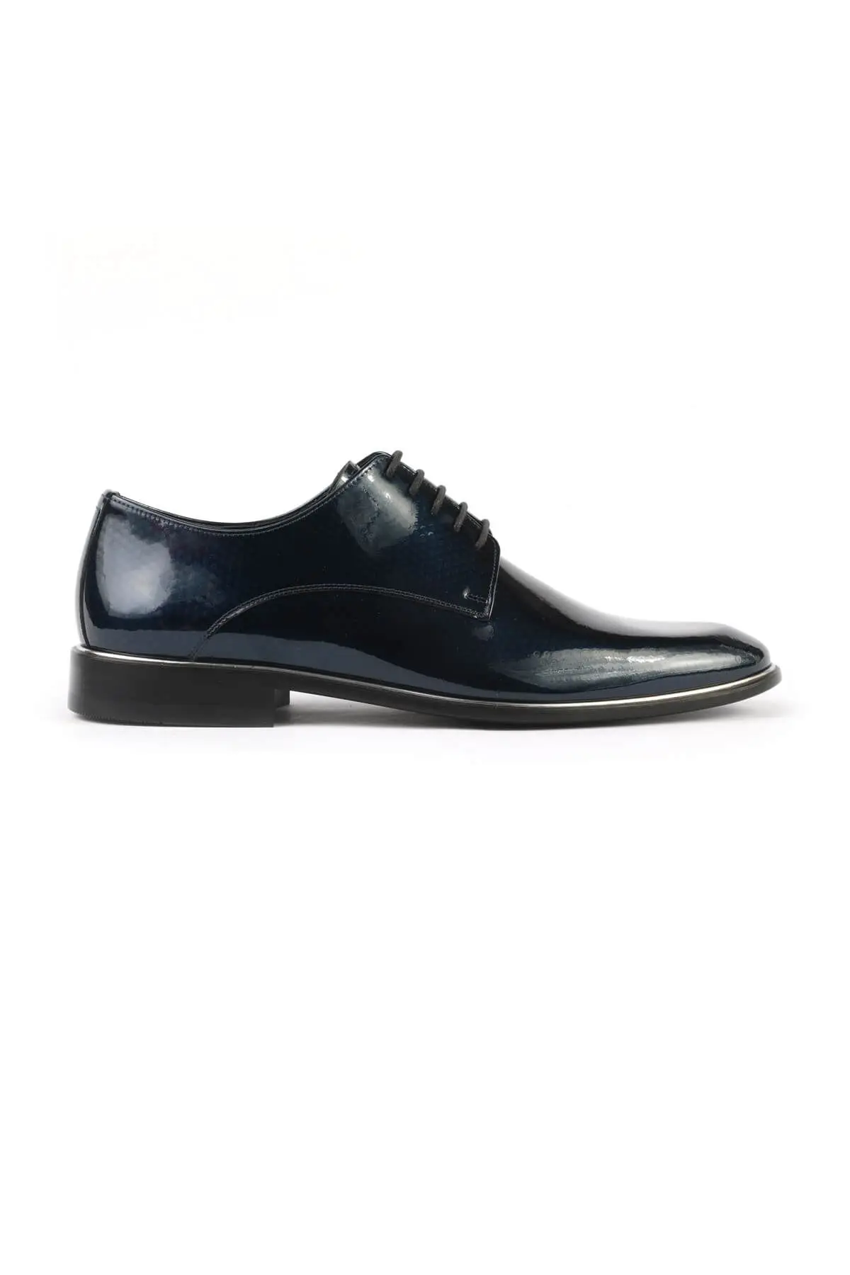 

Libero 2 Different Color Classic Shoes new season design good quality men classic shoes