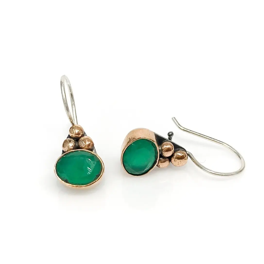 

Stem Emerald Stone All Hand Generation Silver Earrings