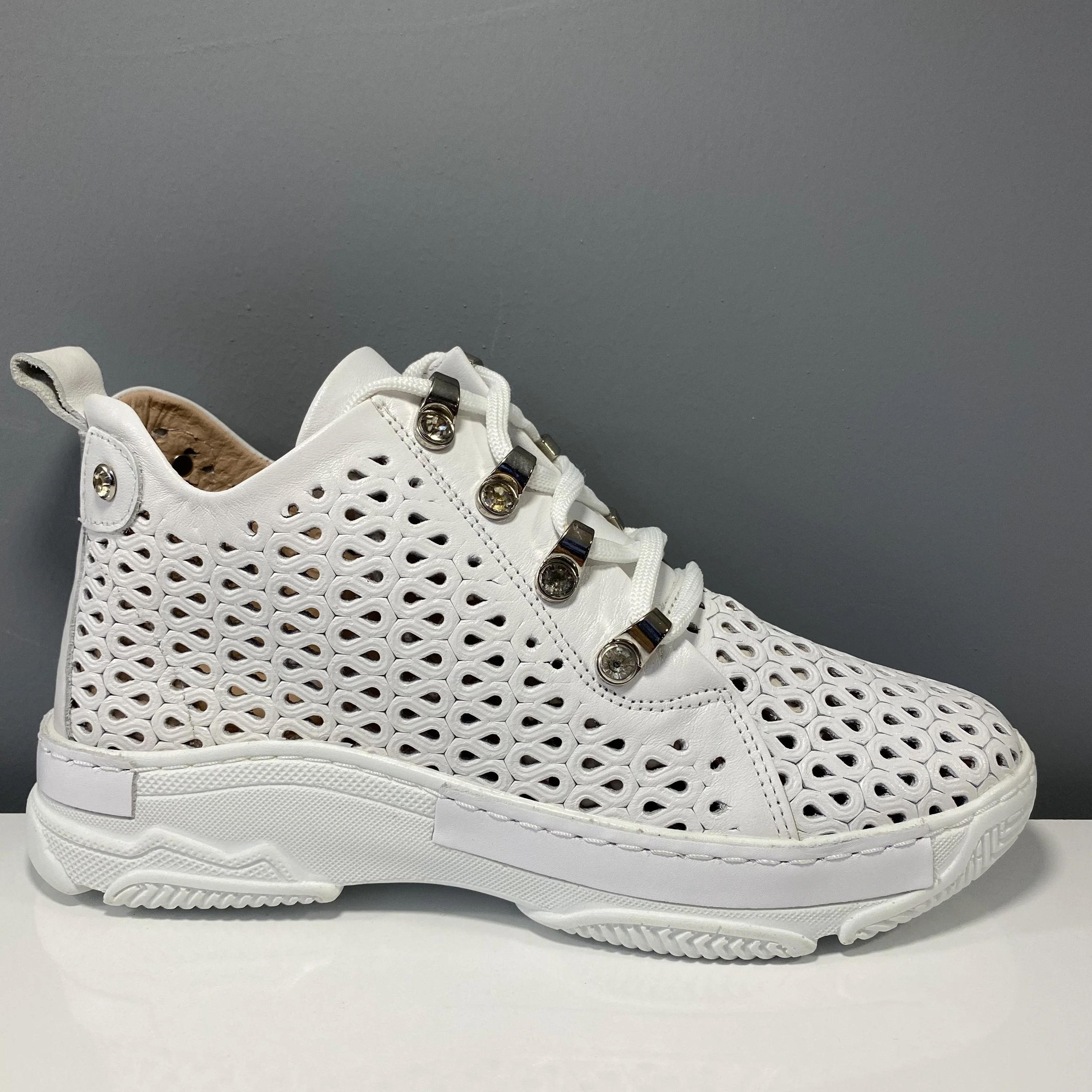 

2021 hakiki deri ayakkab kadn poli eva taban ultra light ofis Casual bayan Yeni Kark brilliant Renkler yumuak ayakkablar