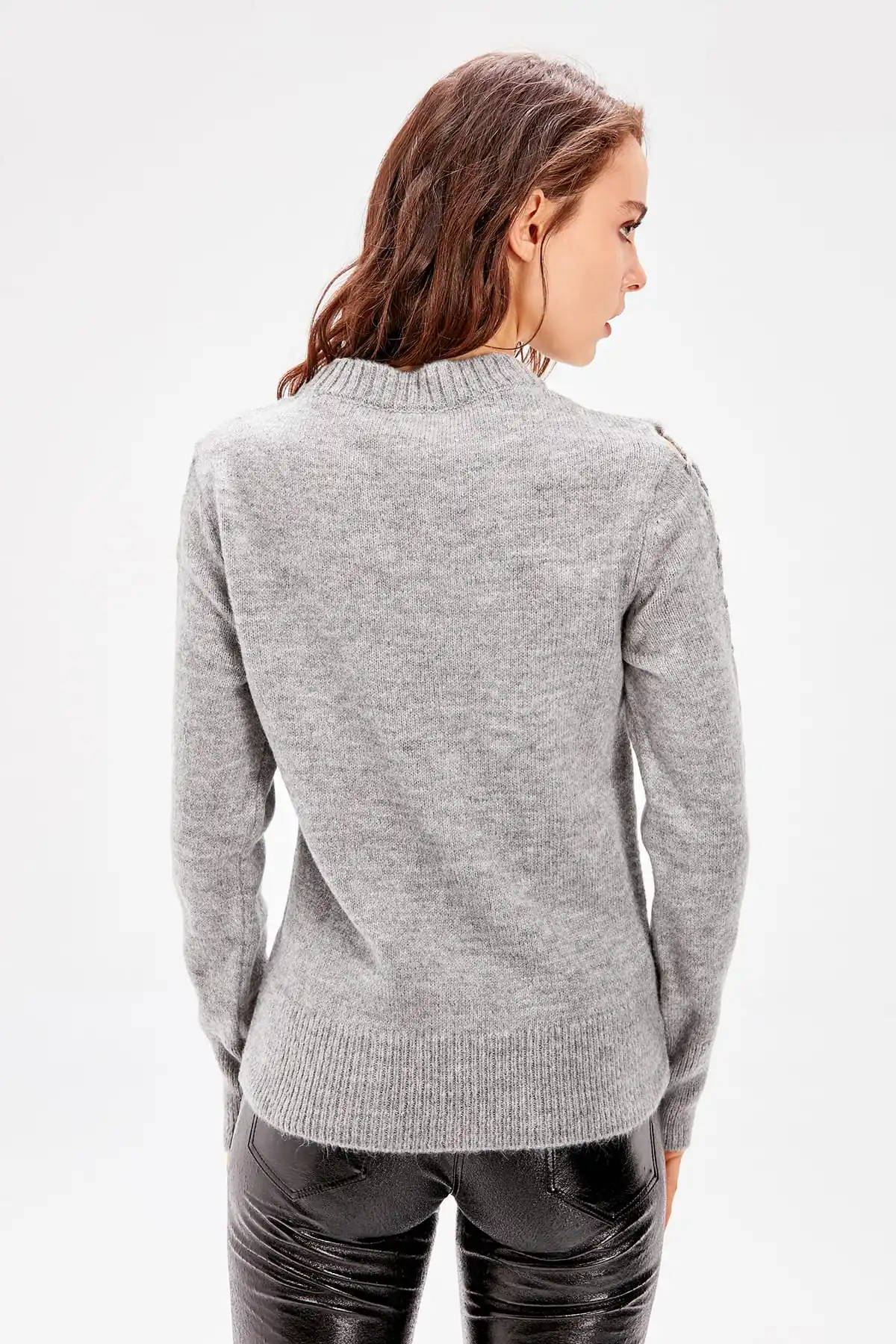 Женский трикотажный свитер Trendyol серый с длинным рукавом TWOAW20NV0017| |