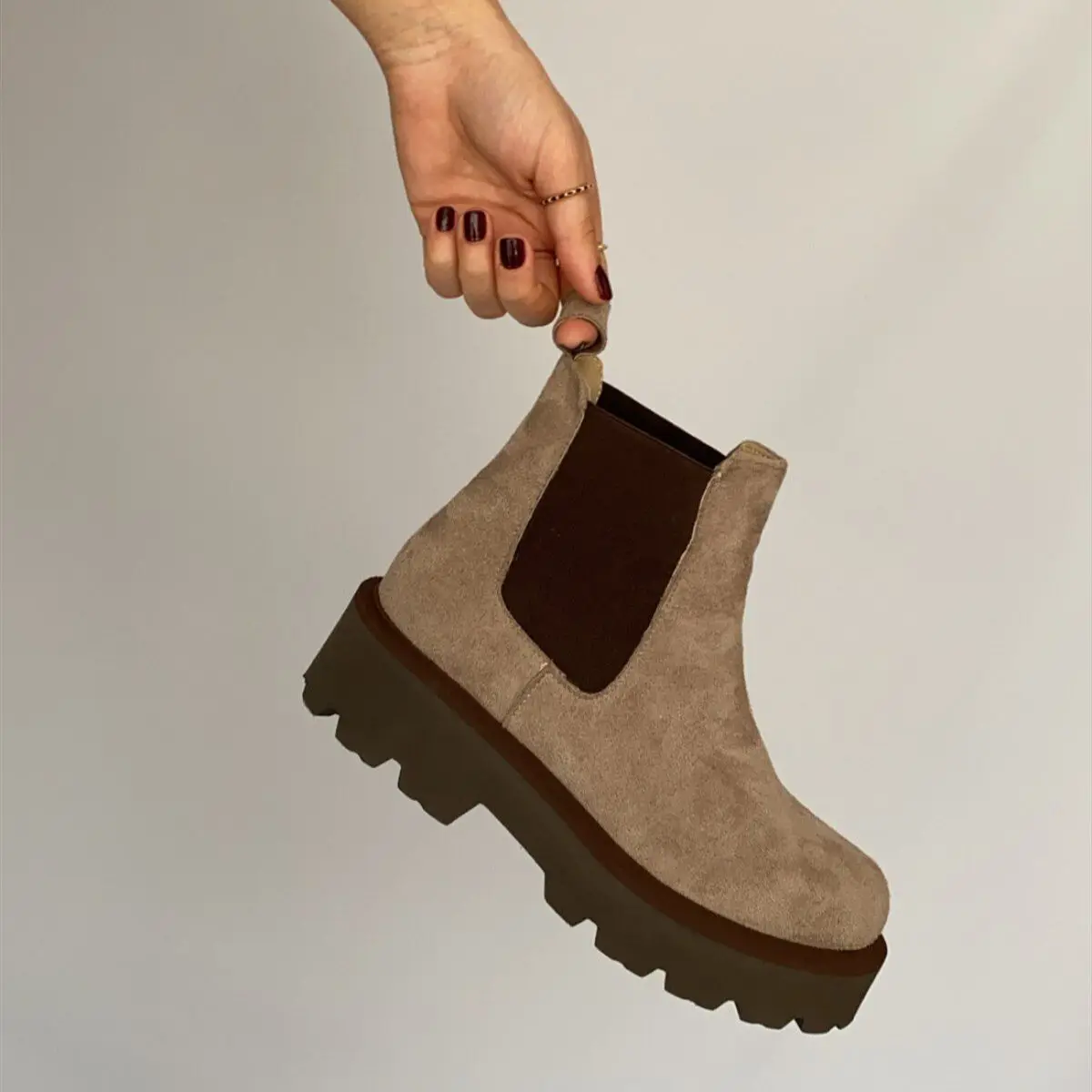

Ankle Boots Women Pu Suede Leather Lace-Up Round Toe Elastic Band Lady Booties Autumn Winter Platform Sole Shoes Handmade