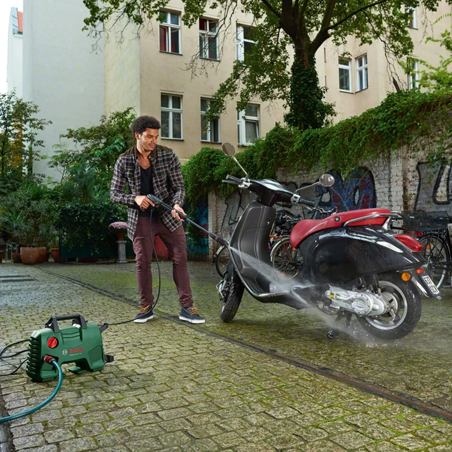 Рисунок 3 - Мойка высокого давления Bosch Aquatak 120