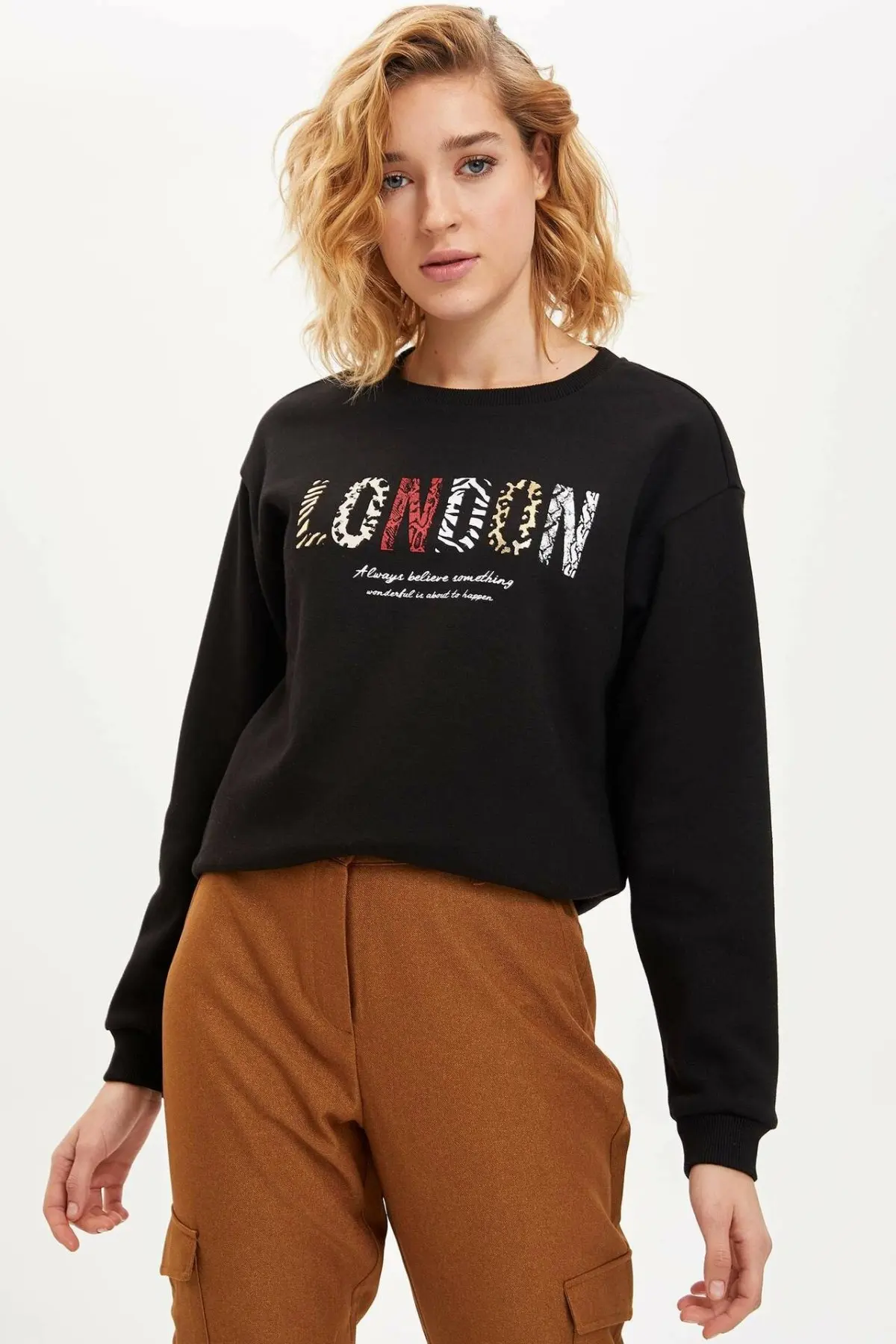 Дефакто женская рубашка с круглым вырезом и длинными рукавами Женская