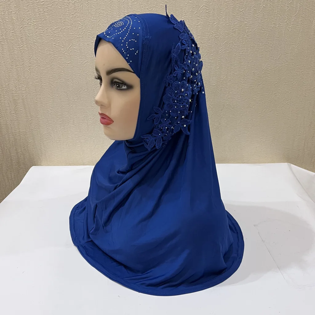 

Girls Scarf Ice Silk Side Lace Flower Hot Drill Hijab Worship Headscarf