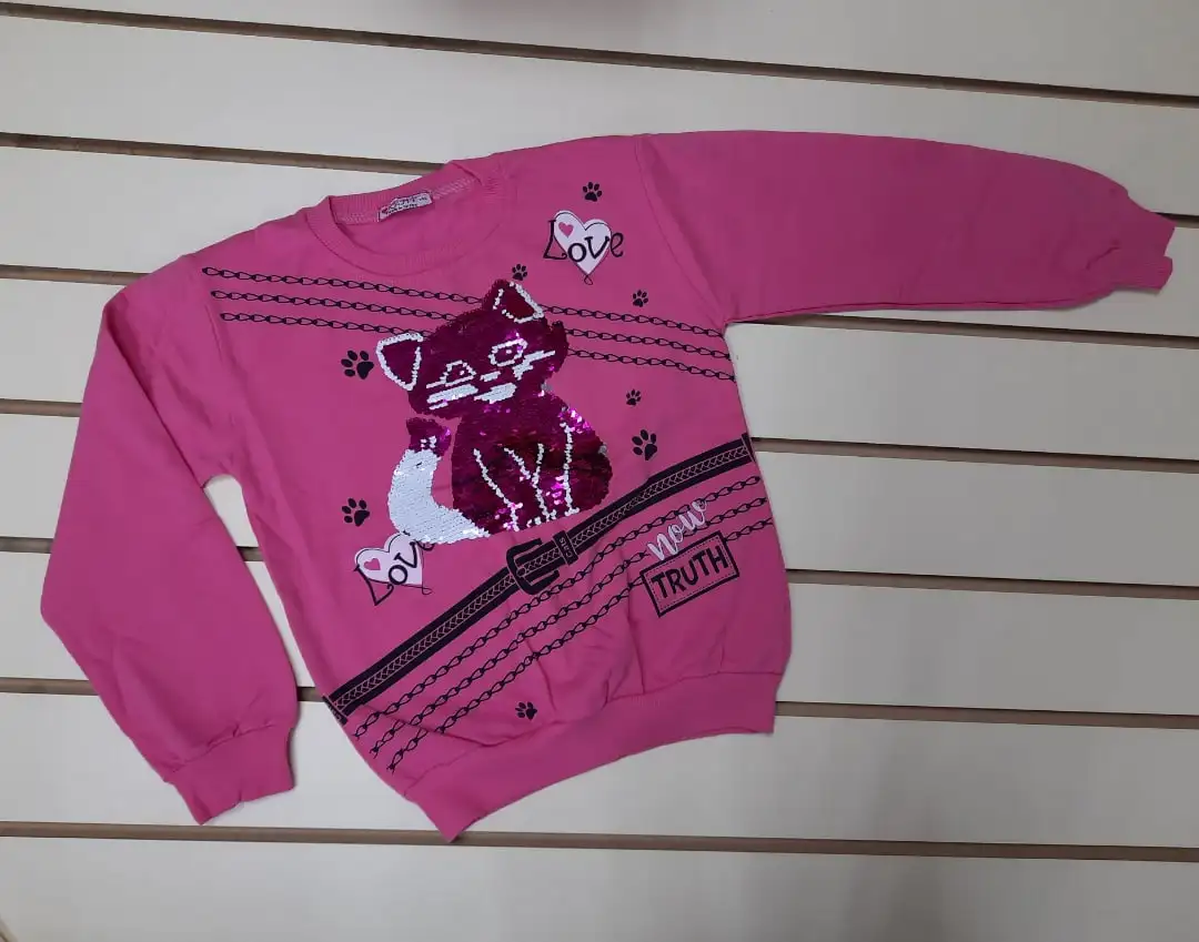 Толстовка с кошечкой. Украшена паетками. Производство Турция