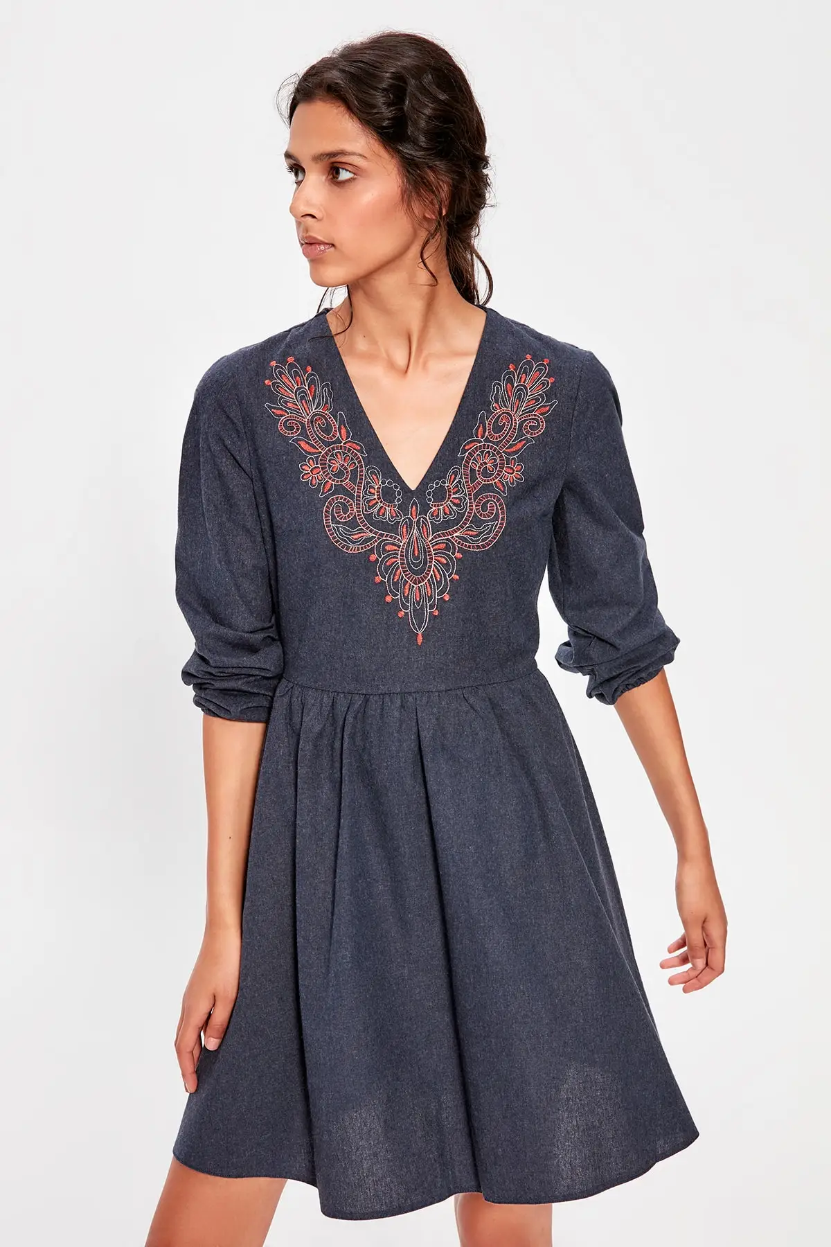 Вышитое Платье Trendyol Индиго TWOAW20EL0899|Женские платья| |