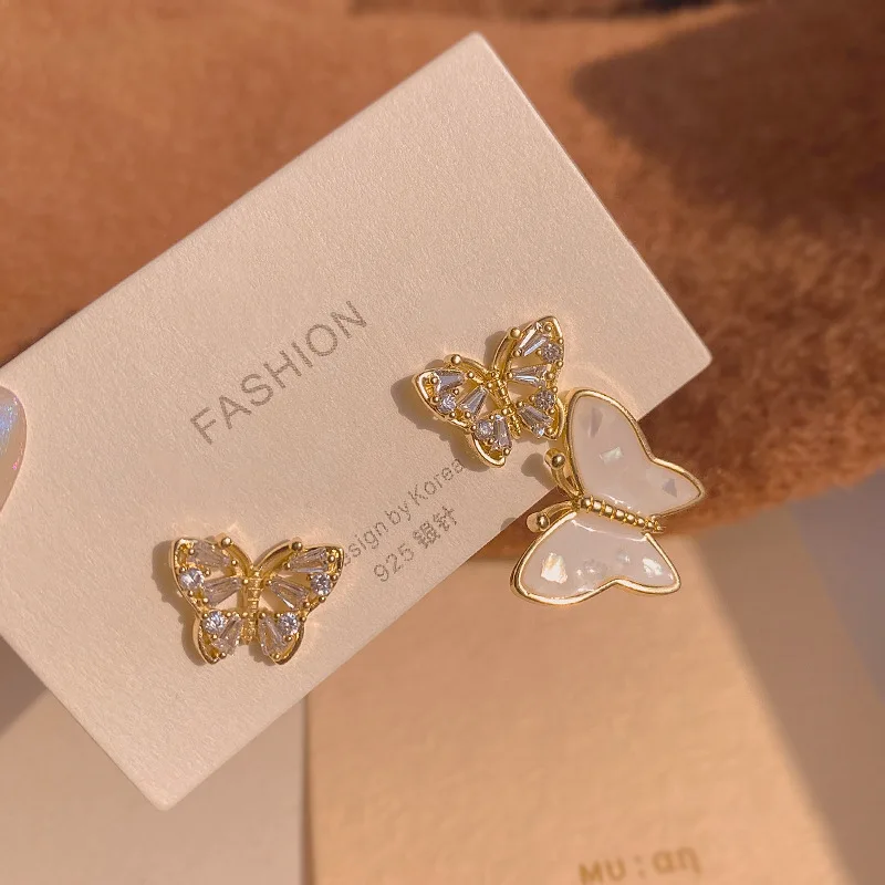 

Cute Asymmetric Design Butterfly Earrings For Women Shiny Rhinestone Hollow Stud Earring 2022 New Fashion Ear Jewelry Gifts
