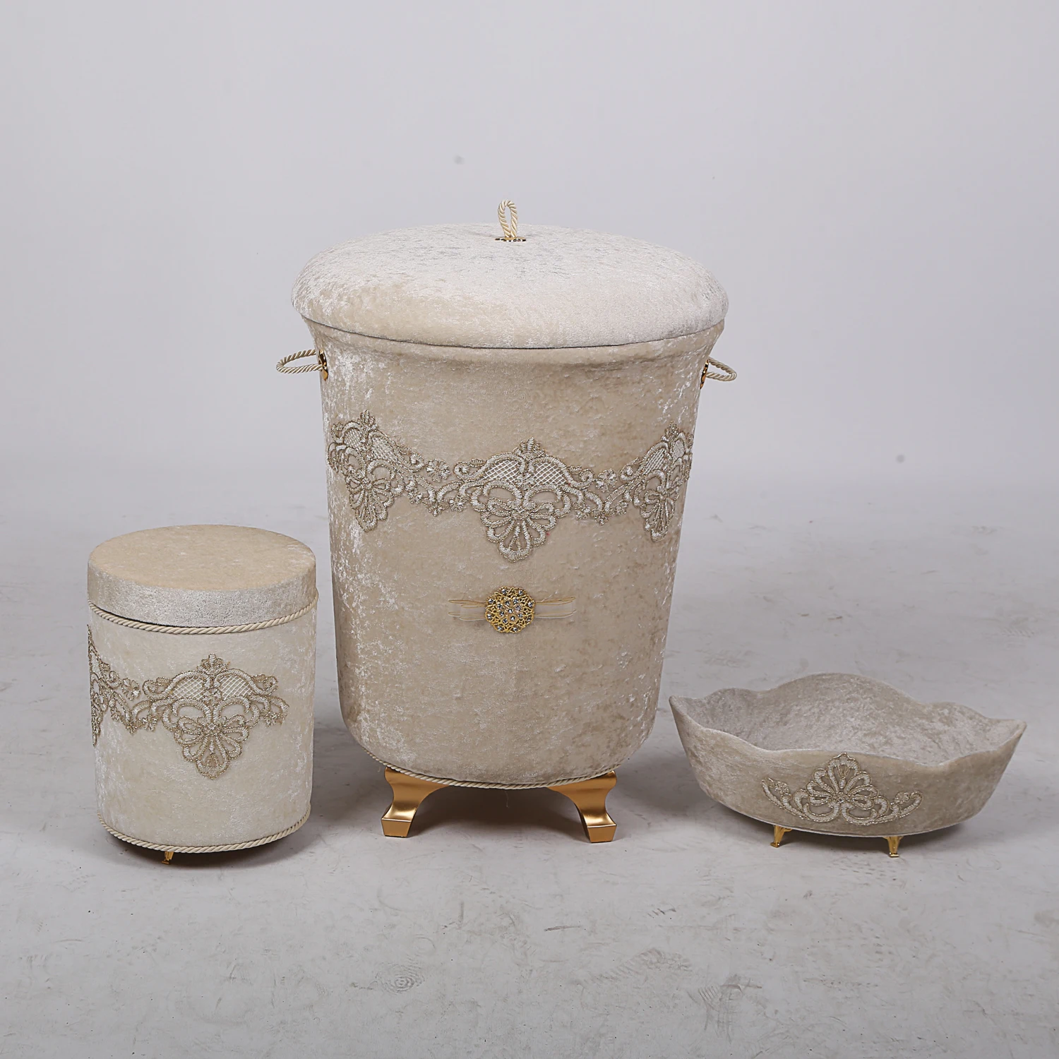 

Bonny Home Aplique Lux Beige 6 Pieces Laundry Basket Set & Bath Mat Set Organizer Dirty Clothes Storage and Bathroom Rugs