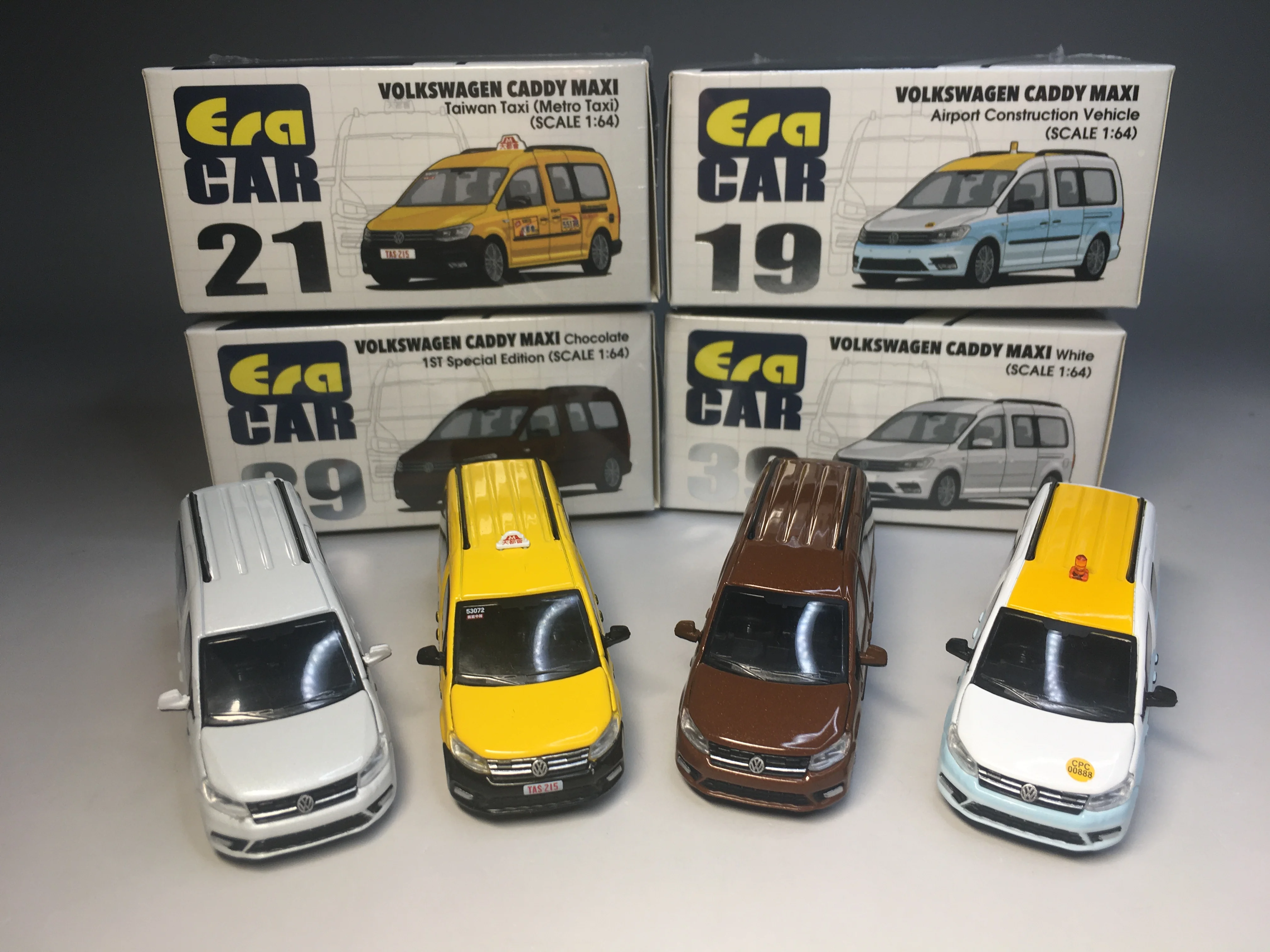 

Эра 1:64 VW Caddy Maxi Chocolate, тайваньское такси, метро, такси, аэропорт, модели машин, литые модели автомобилей, коллекция, ограниченная серия