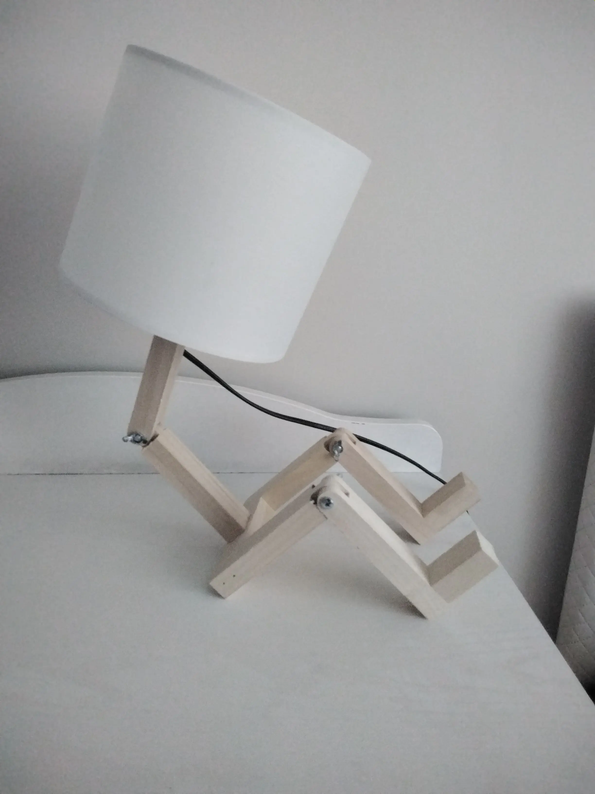 

Wooden Man Table Lamp Scandinavian Model Lampshade Night Light with Bookshelf Foldable Table Lamp Bedside Reading Eye Protection