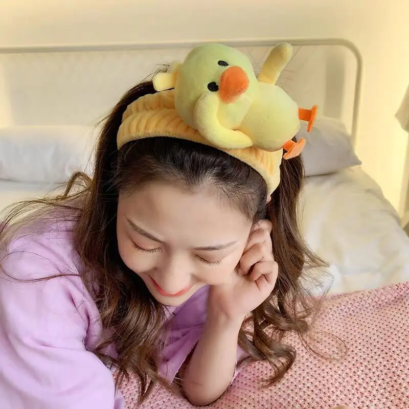 

Coral Fleece Cartoons Cute Card Issuance Maiden All-match Sweet Fashion Plush Headwear Simplicity Tender Hair Accessories