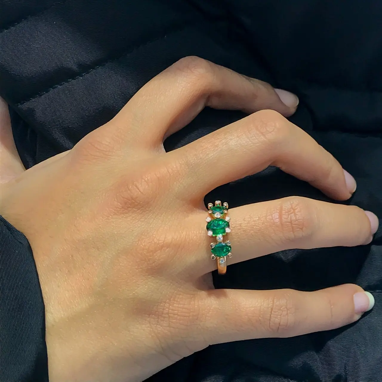 

Green Emerald Quartz Three Stone Silver Lady Ring