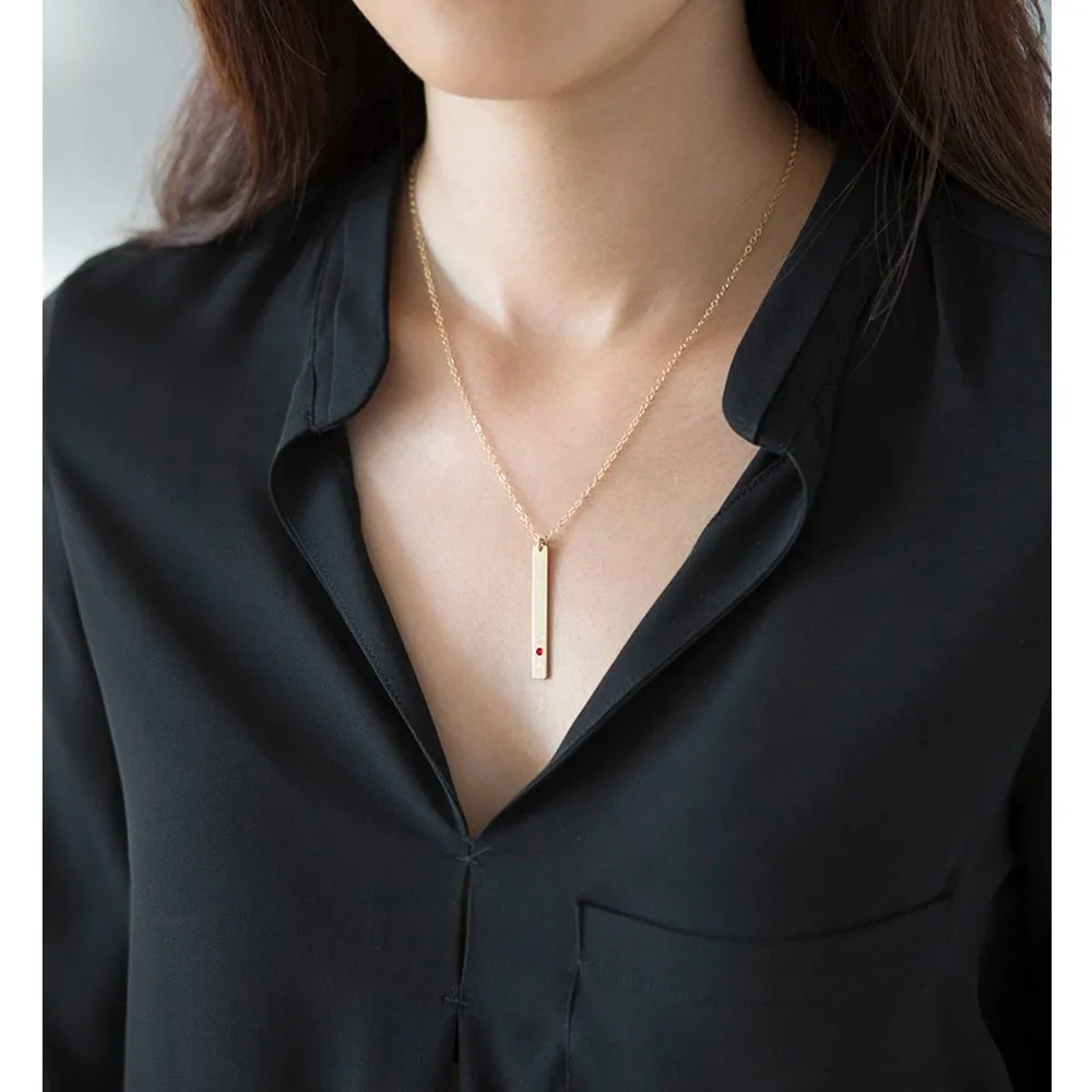 С вертикальными полосами ожерелье &quotкоординаты&quot Золотые прутки с гравировкой