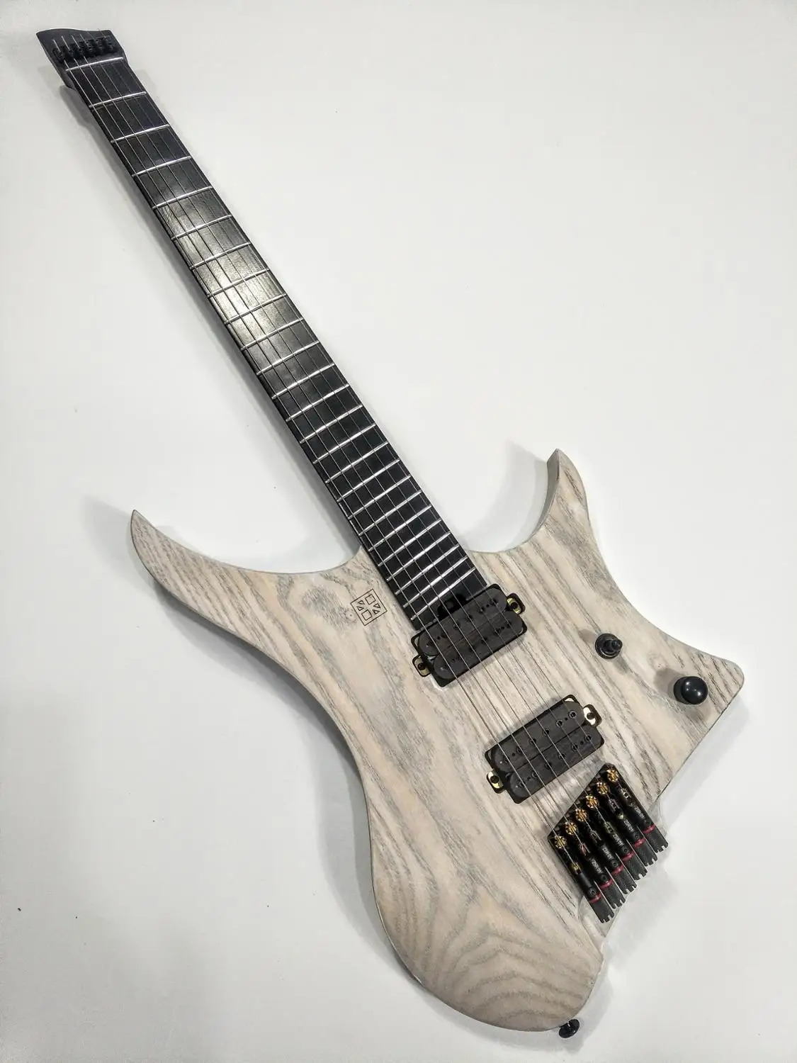 GOC Materia 3.ECO 6 струн Yharnam белая безголовая гитара электрогитара(25-2" масштаб)-античная отделка