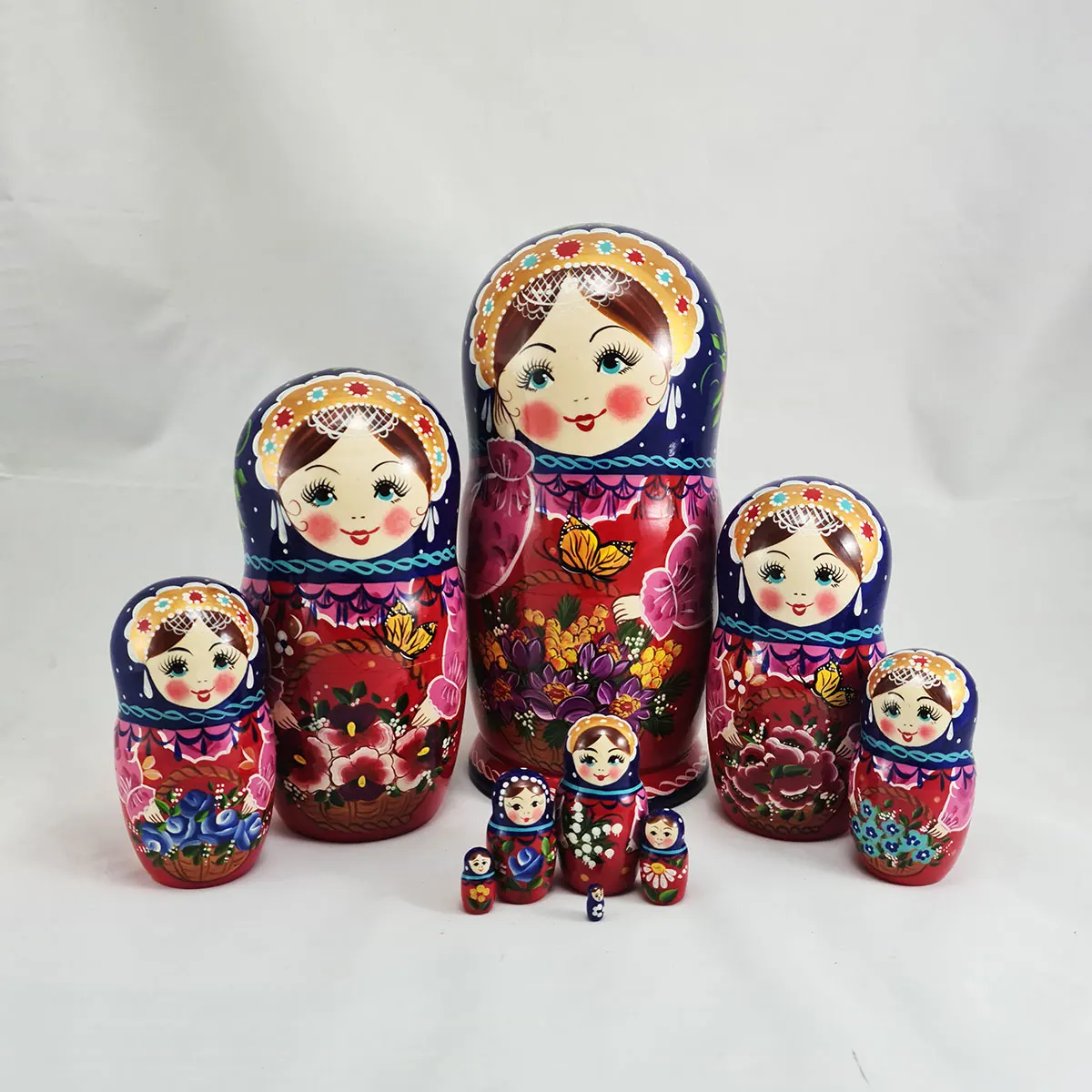 Коробочки матрешка. Почему на матрешке изображают сову. Почему на матрешке изображают сову. Объемная матрешка. Подарочная коробка матрешка.