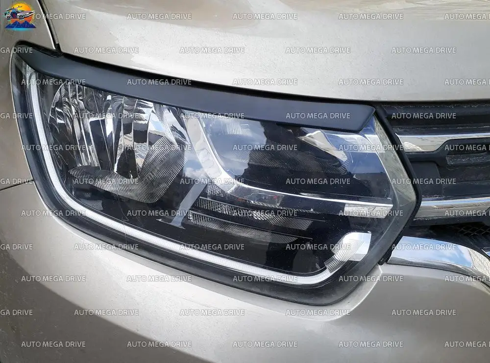Накладки на передние фары для Renault Duster 2021- изготовлены из abs пластика от царапин