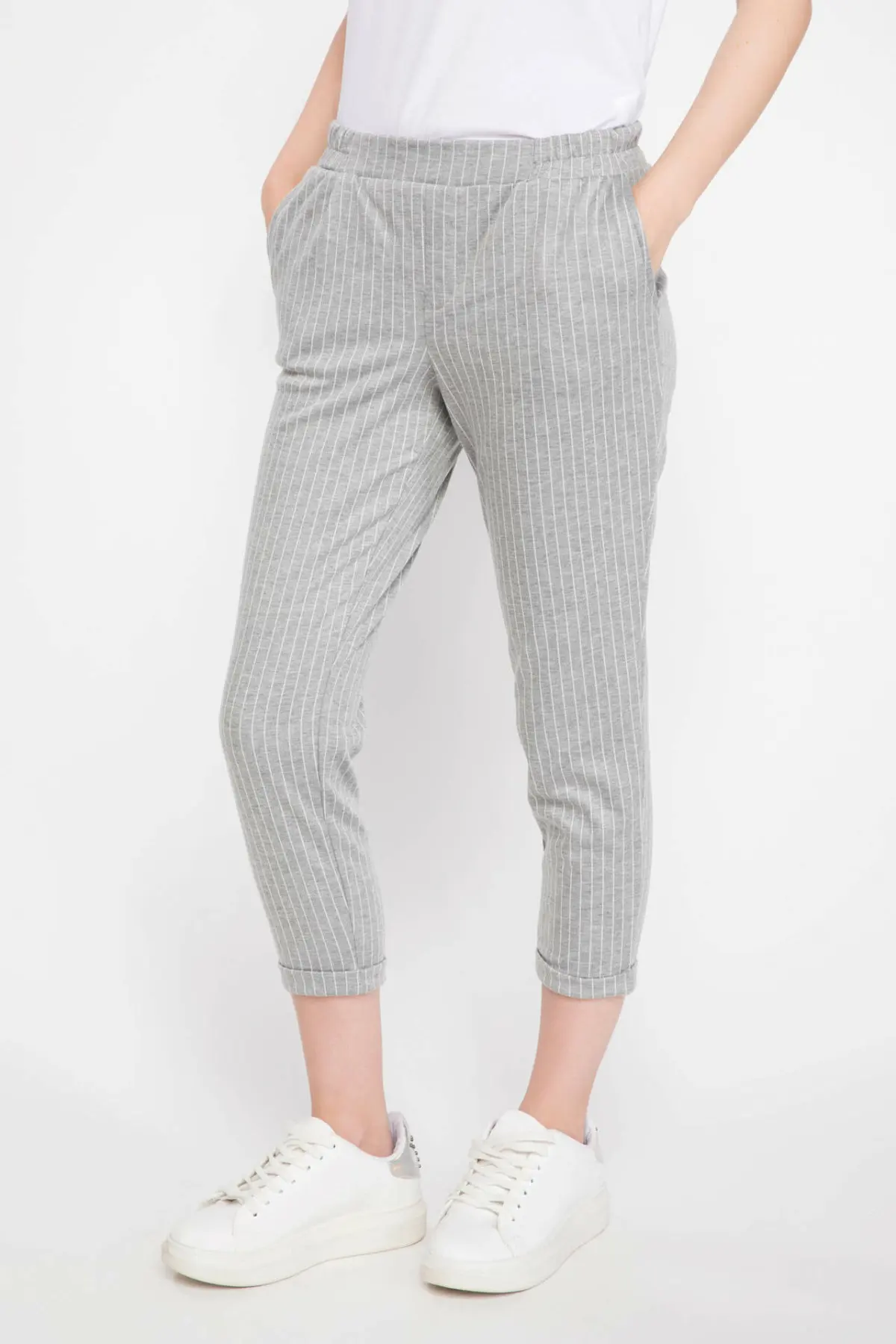 DeFacto женские повседневные брюки три четверти Черные Полосатые карго со средней