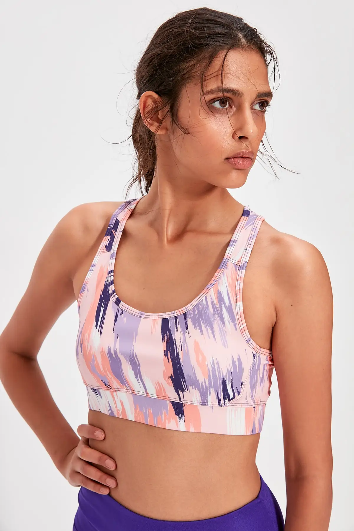 Спортивные топы с рисунком Trendyol TWOAW20SS0001