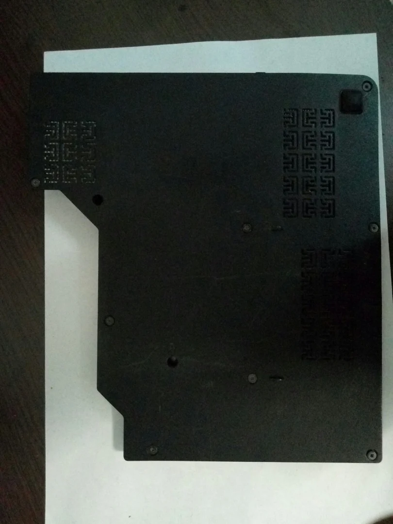 Заглушка для ноутбука Lenovo Z565 AP0E4000300 |