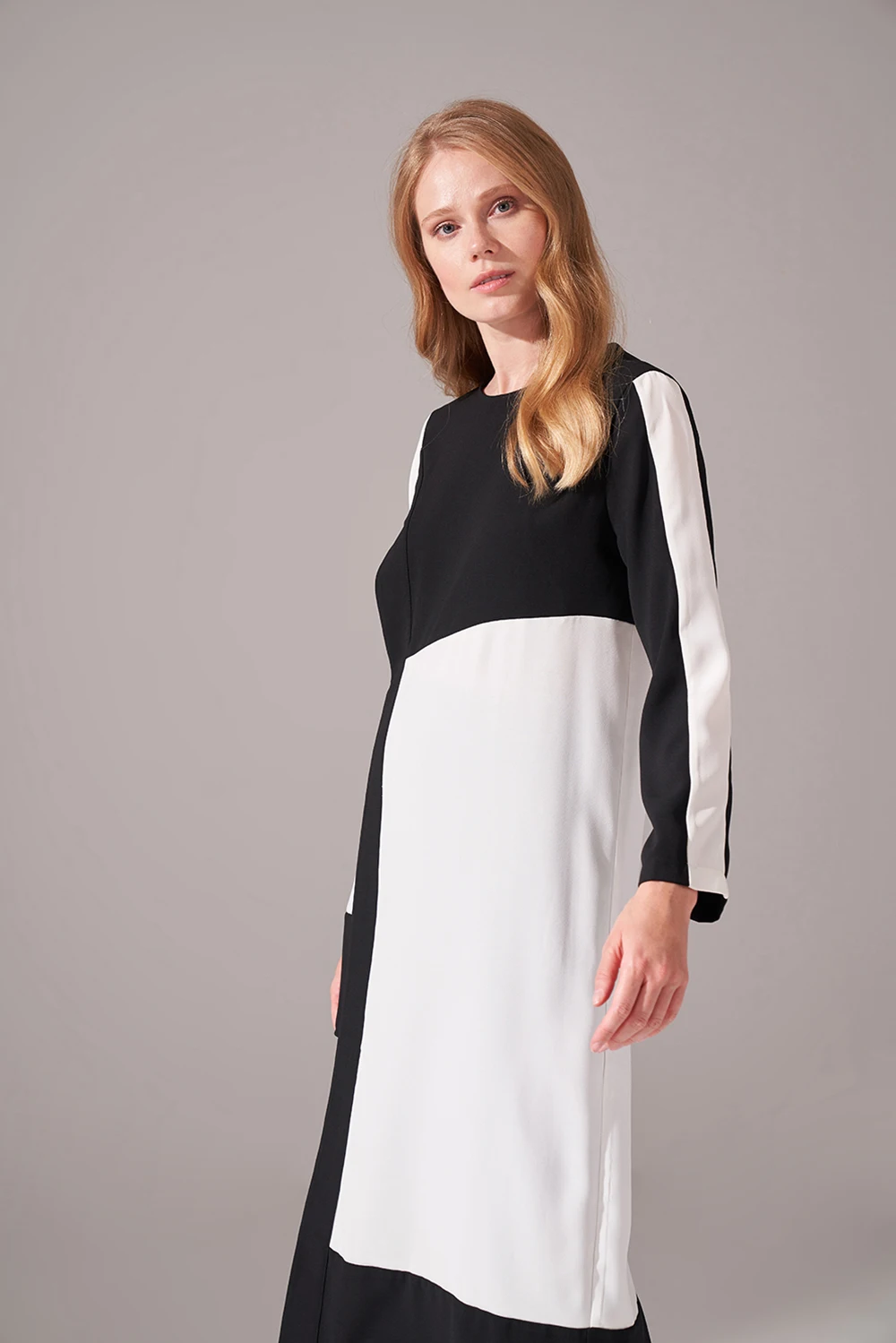 

Piece Detailed Tunic Dress