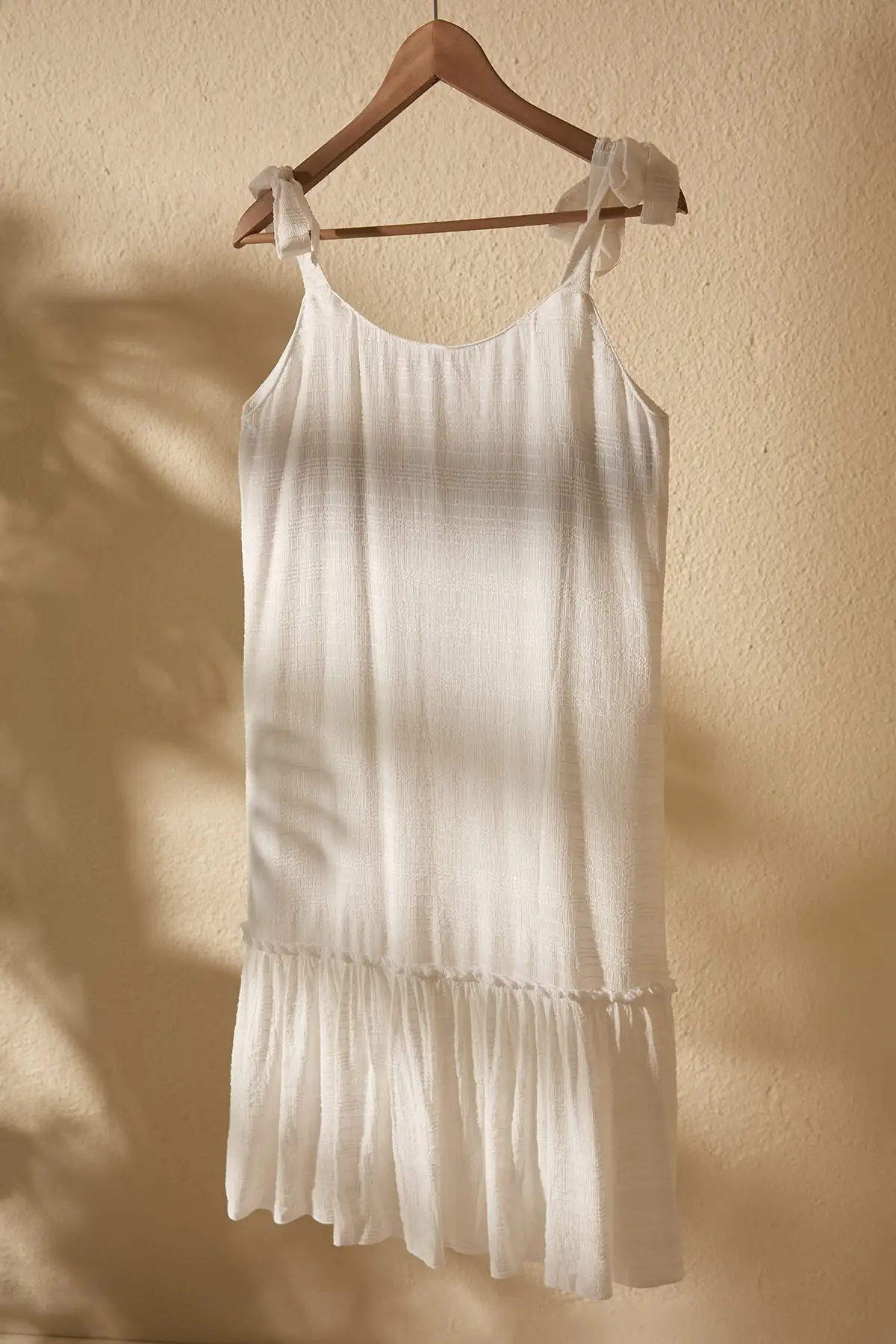

Trendyol Textured KumaBalama Detail Dress TWOSS20EL2862