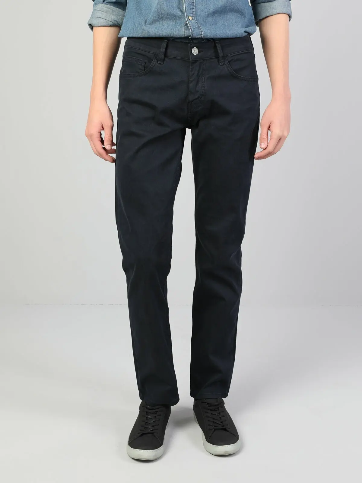 

Men Pants CL1046035