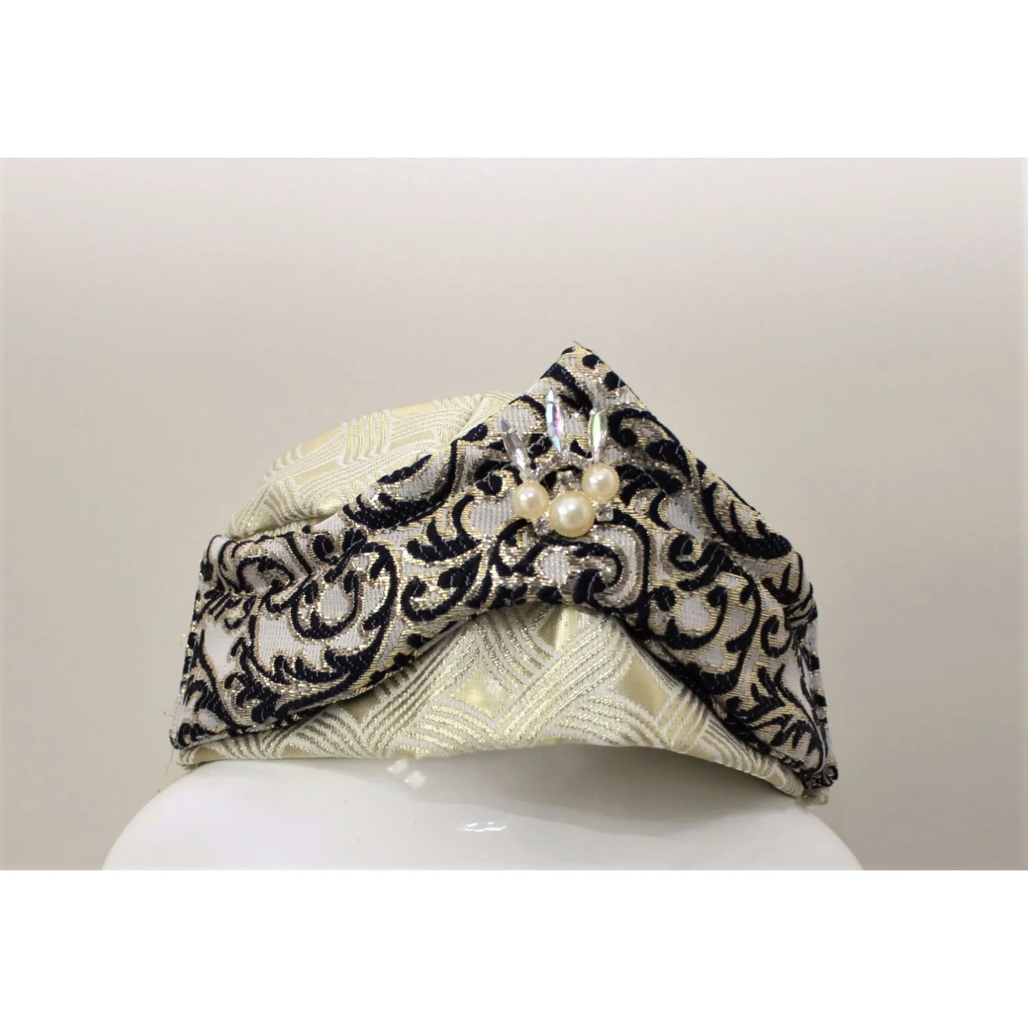 Рисунок 4 - Платье для маленьких мальчиков