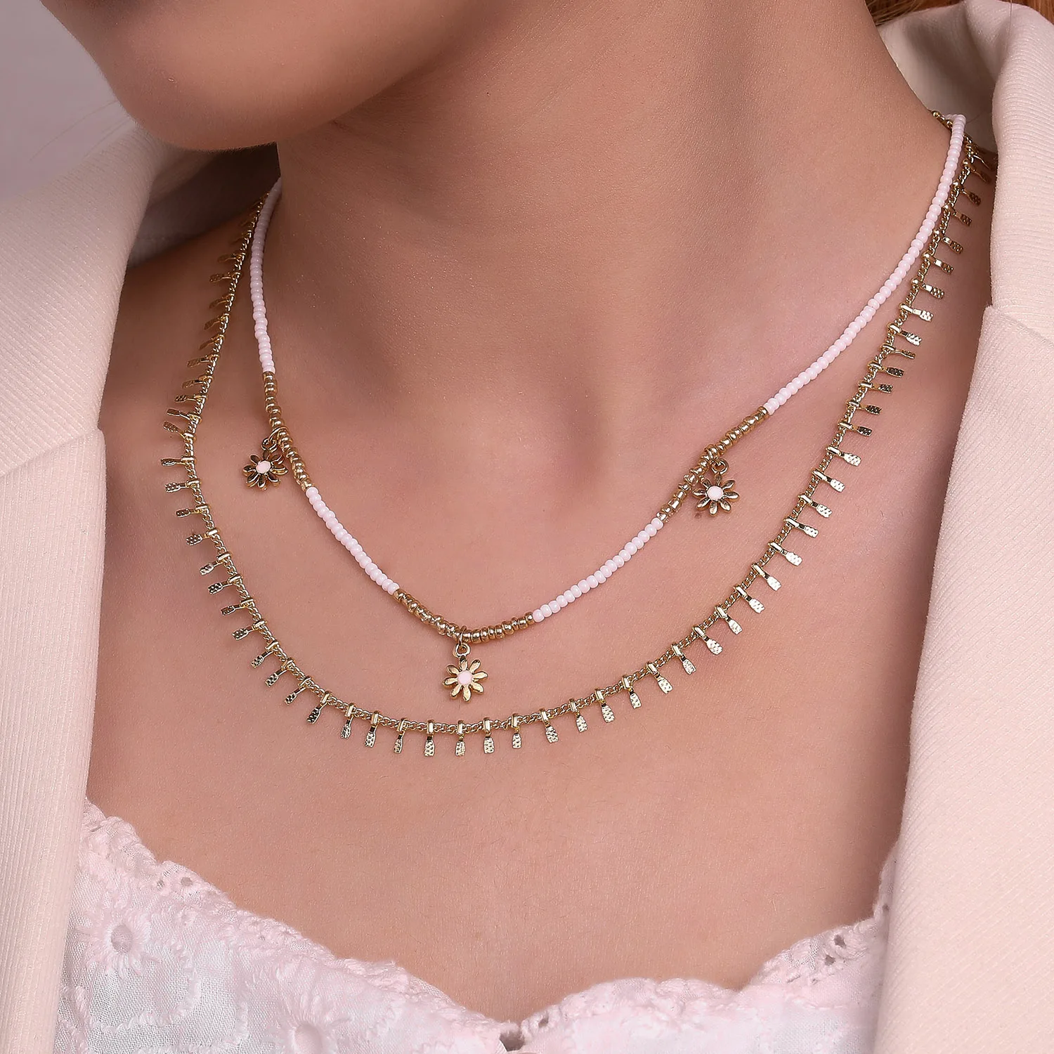 

Bohemian Style Bead Daisy Necklace For Women Multilayer Chain Choker Necklace Statement Small Flower Clavicle Chain Jewelry Gift