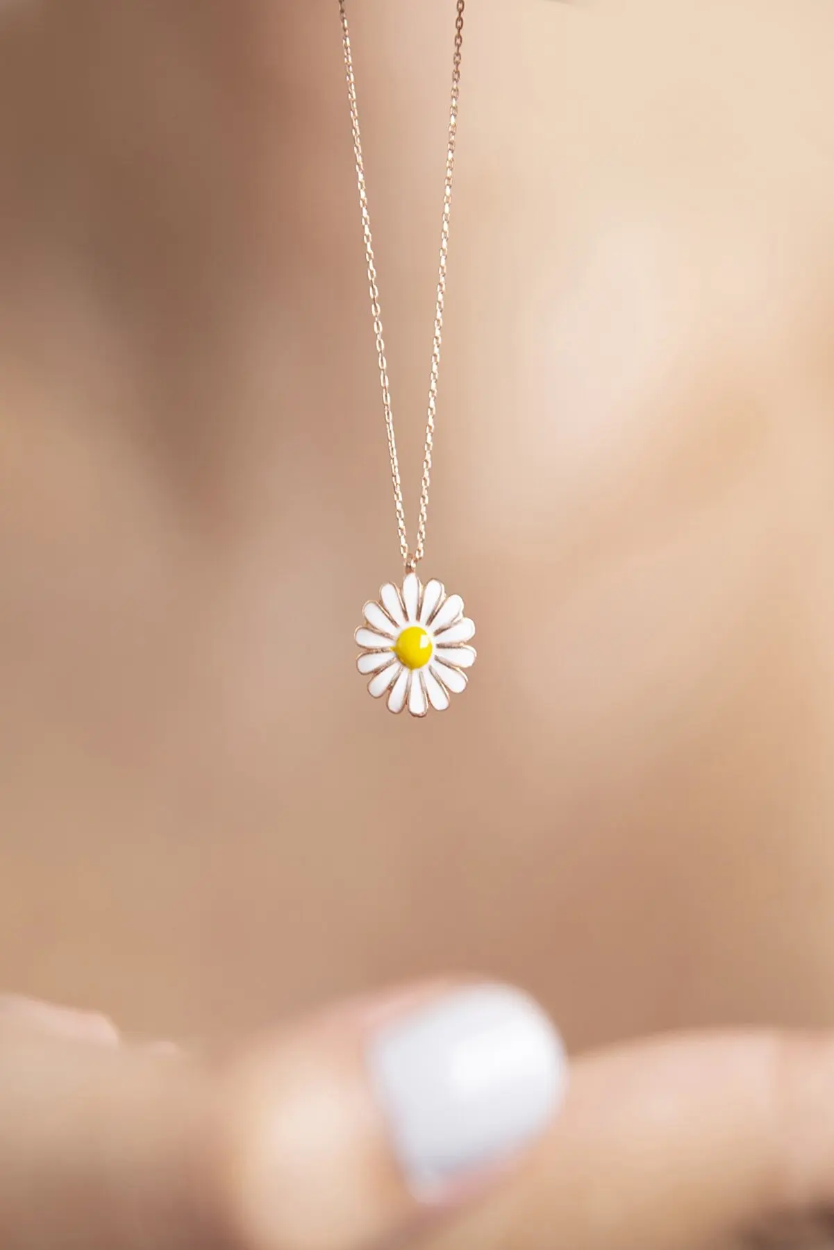

Enamel Daisy Model 925 Sterling Silver Necklace