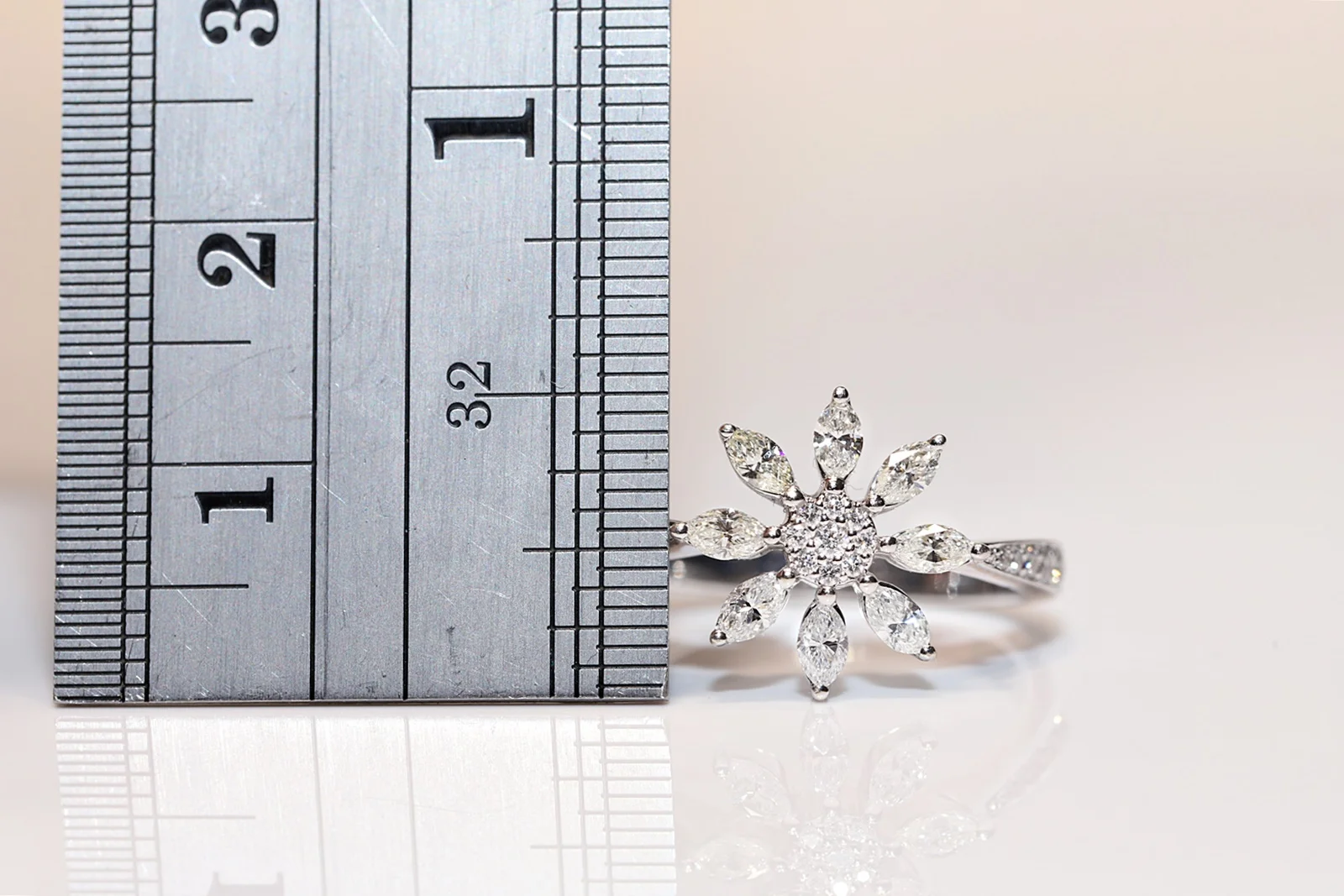 Рисунок 4 - Оригинальное кольцо из 18-каратного