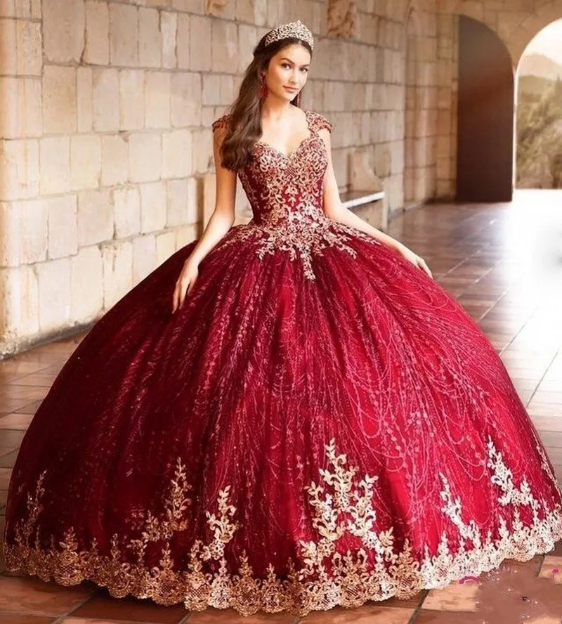 

Великолепные красные платья Quinceanera с золотой аппликацией с открытыми плечами блестками для выпускного вечера милые платья 16 лет 2021