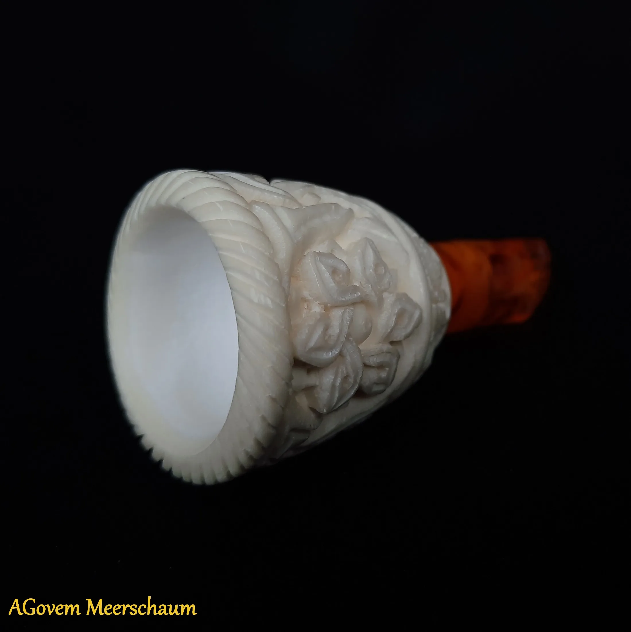 

Handcarved AGovem Meerschaum Cigar Holder Handmade Mouthpiece Tip Humidor Tobacco Case Vintage Box AGM-20