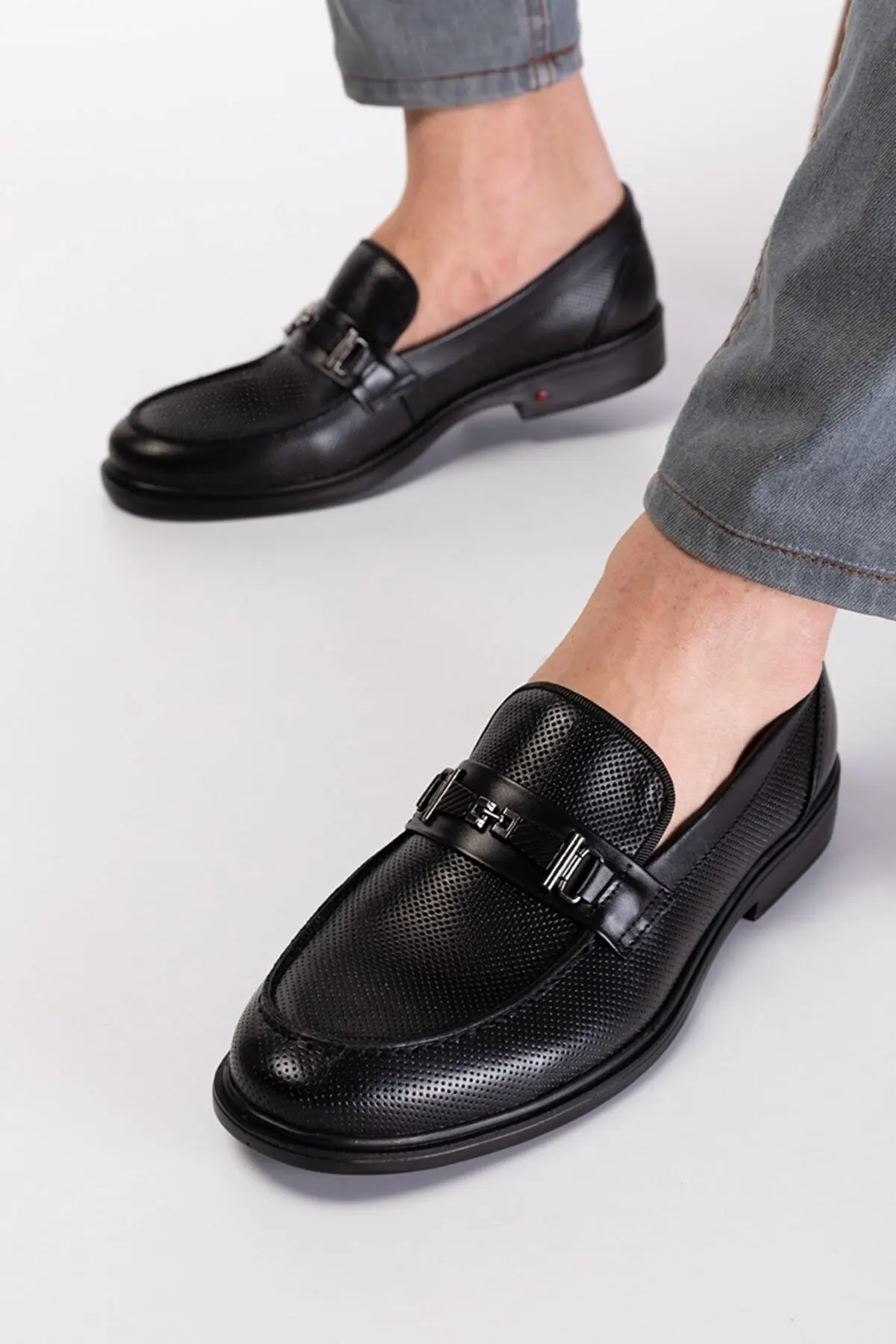 Men Navy Blue Loafers Slip on Moccasins,Men Summer Shoes, 4 Colors Men Classic Genuine Leather Shoe,2022 Men Black Leather Shoes