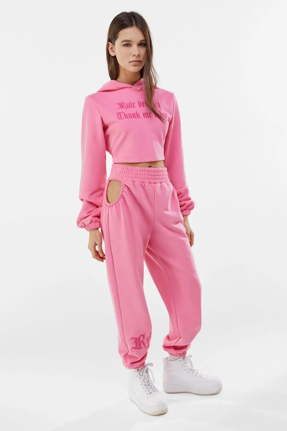 

WOMEN BACK WINDOW DETAILED HOODED SWEATSHIRT A COMFORTABLE AND STYLISH PRODUCT SUITABLE FOR DAILY USE NEW SEASON
