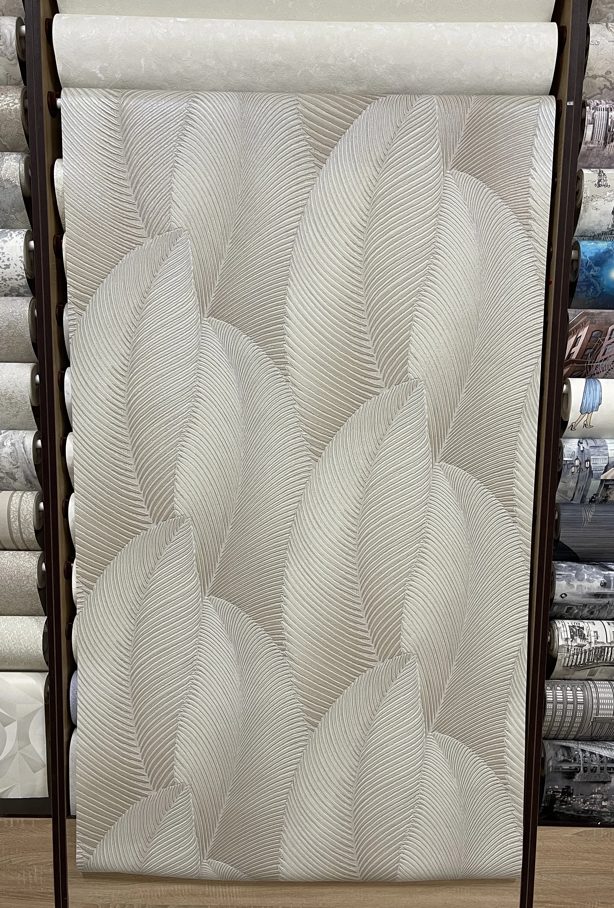 Обои Dubai 10м² фотообои флизелиновые для стен в рулонах 3д перья декор на стену