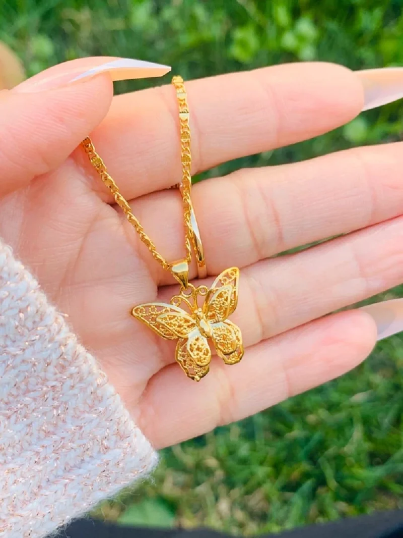 

Mini Gold Butterfly Necklace Hot Sale Small Animal Butterfly Gold Color Female Exquisite Chain Necklace Wedding Jewelry Gift