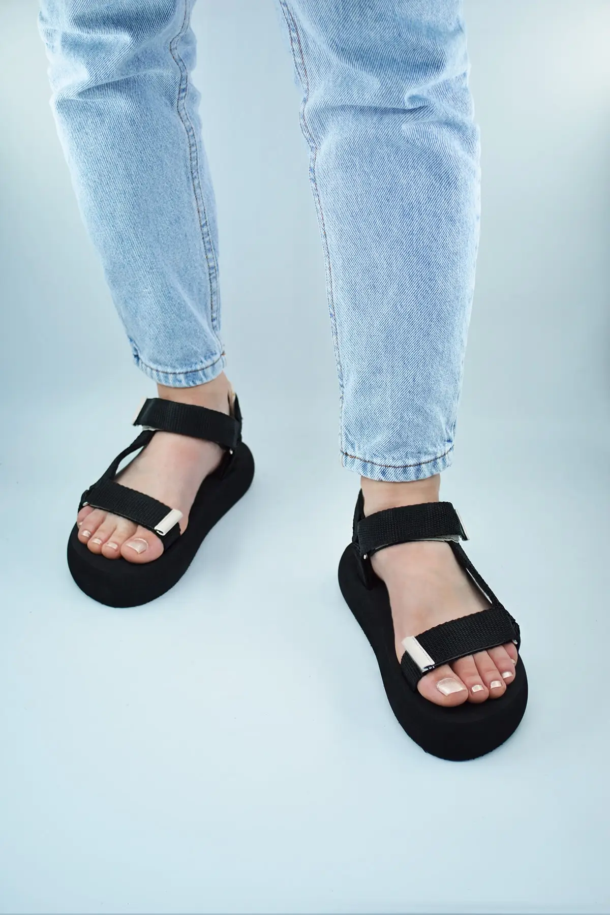 

BLACK DEER Women's Ultra Light Summer Sandals Black color