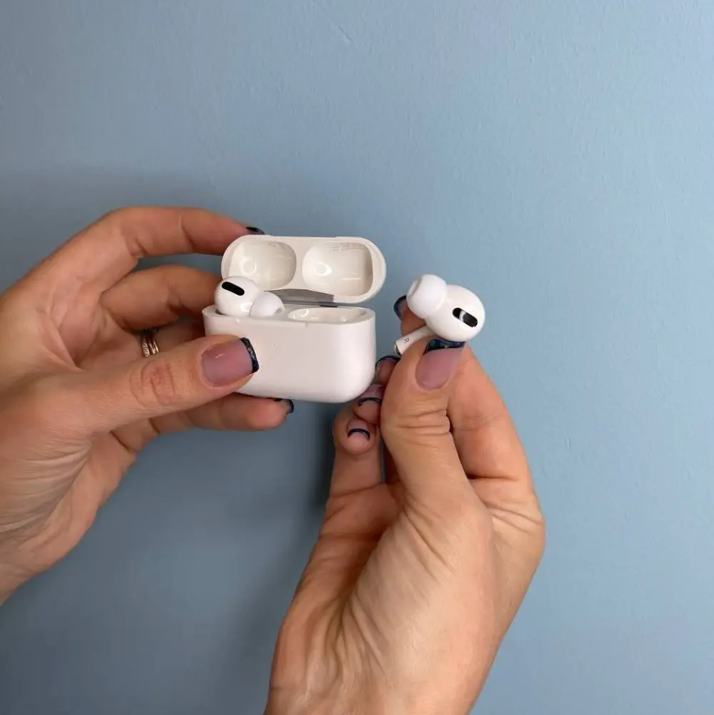 Беспроводные наушники AirPods Pro 1в1 из России качество Premium с шумоподавлением для iphone