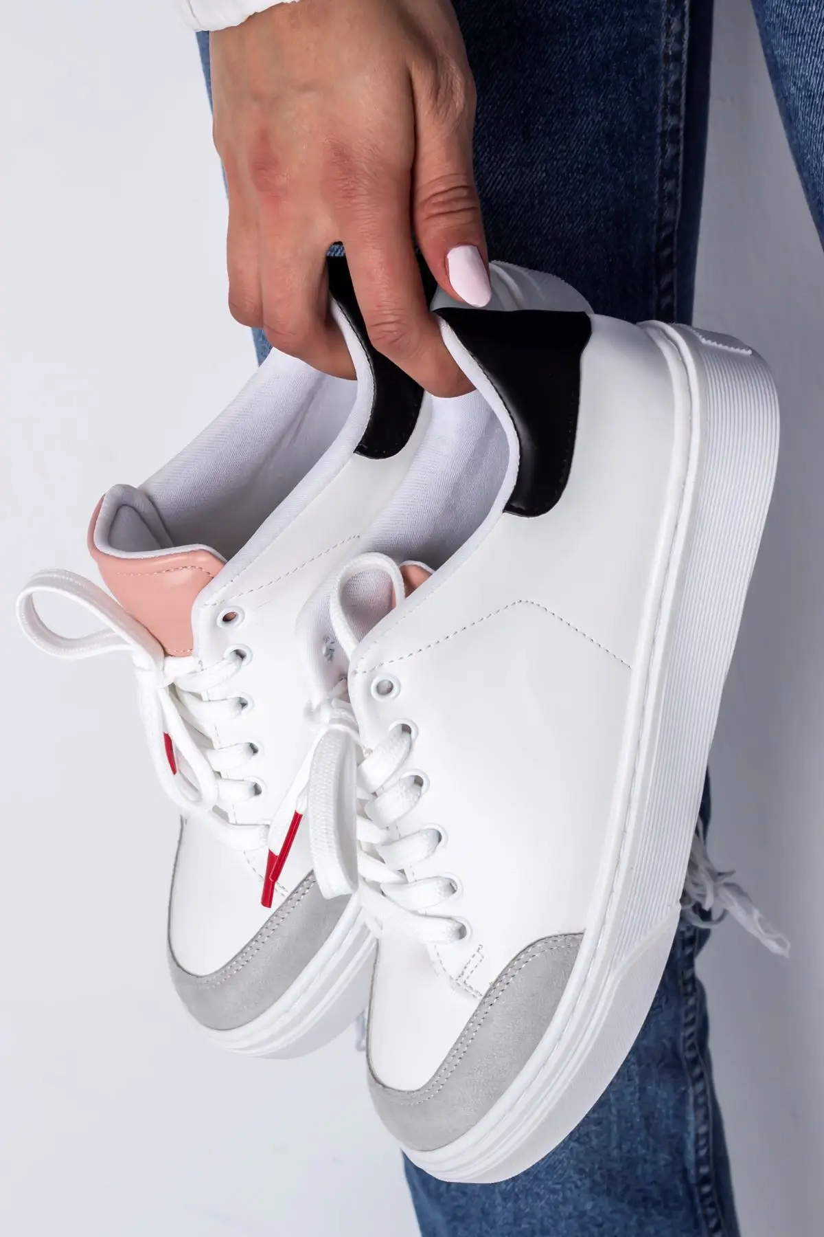 

WOMEN CASUAL SNEAKER new season sneaker stylish design women's fashion