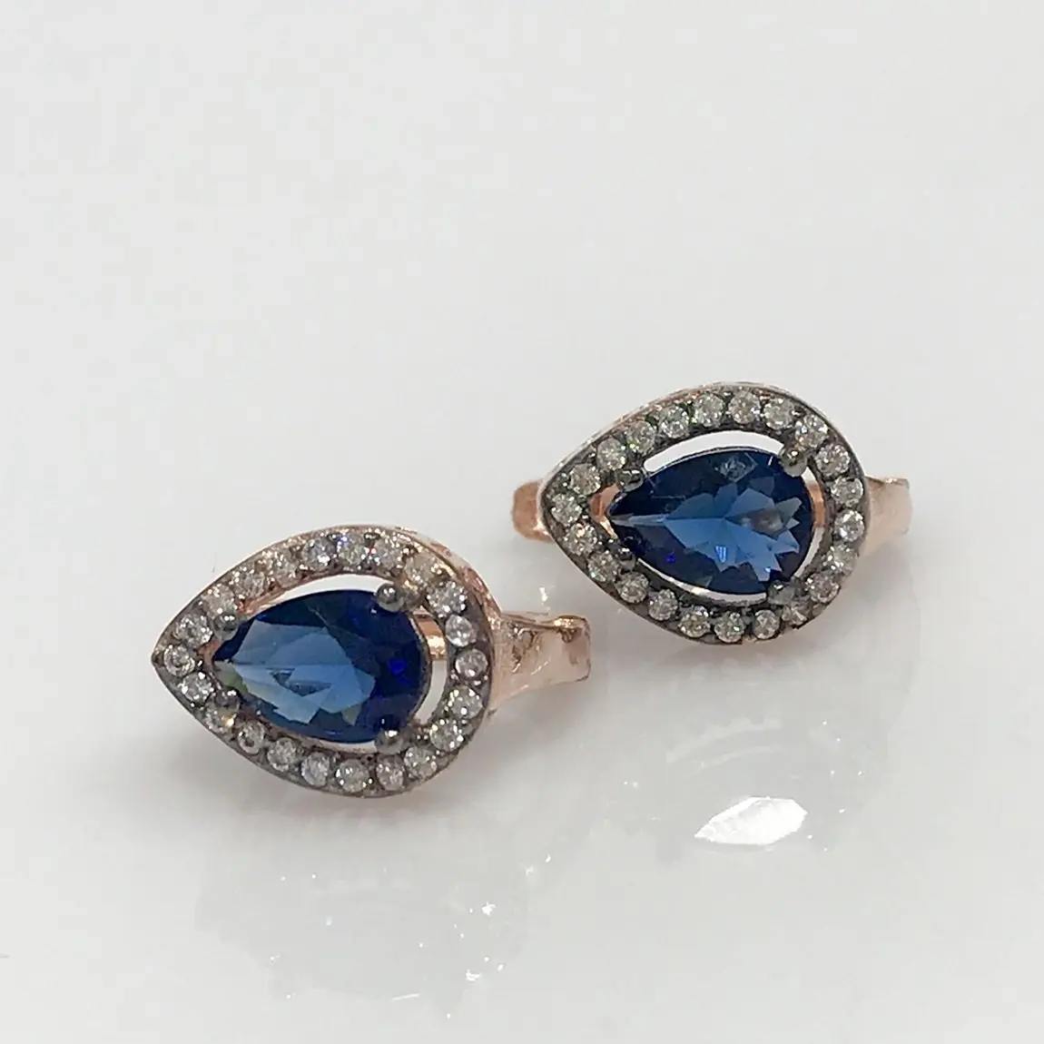 

Diamond Montr Sapphire Drop Silver Set Suit