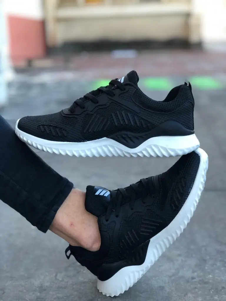 

Unisex Black-White Exclusive Sneaker