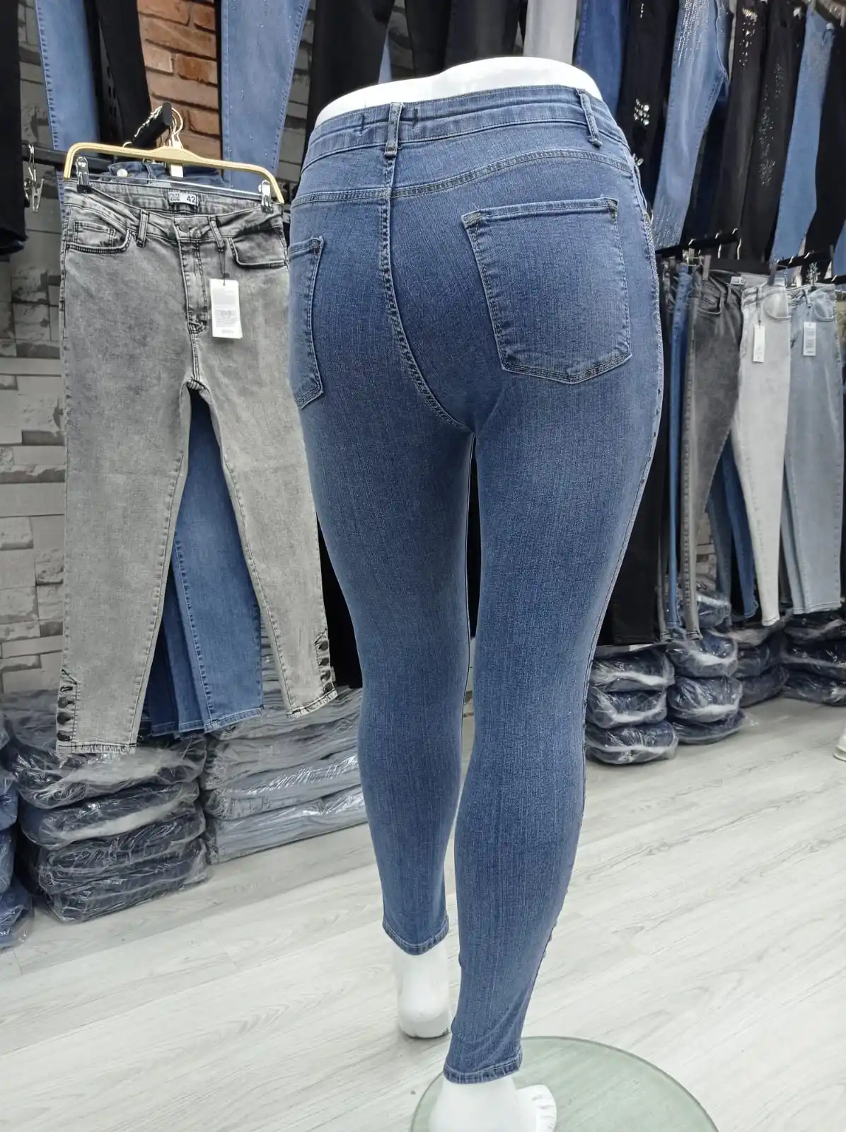 Diaves Women Plus Size High Waist Skinny Pearl Stone Pattern Detailed Blue Jeans