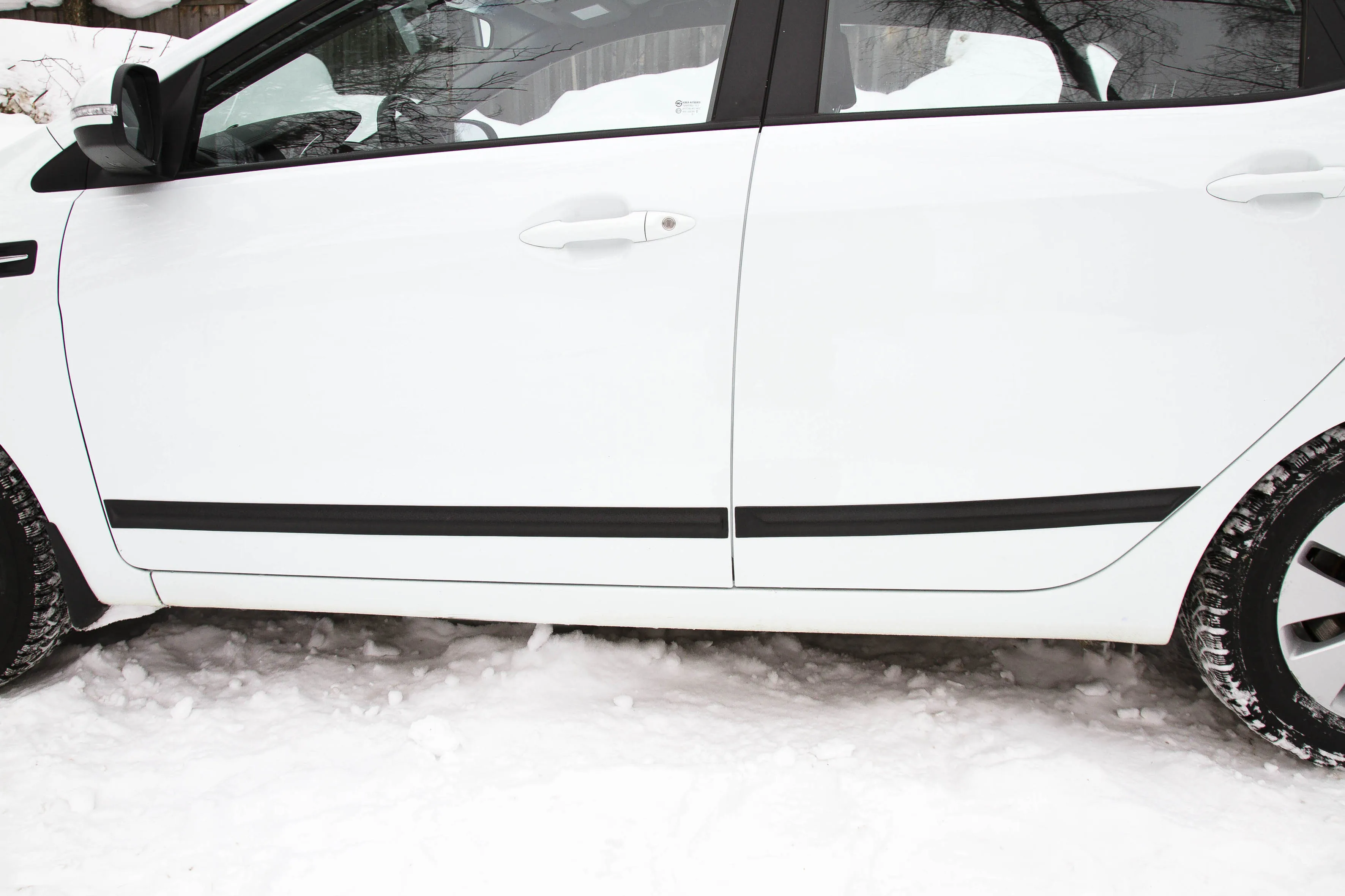 Молдинг двери киа рио 3 хэтчбек. Молдинг двери kia rio 2. Молдинг рио 3. Молдинг двери kia rio 2. Молдинги для киа рио 3 седан 2011.